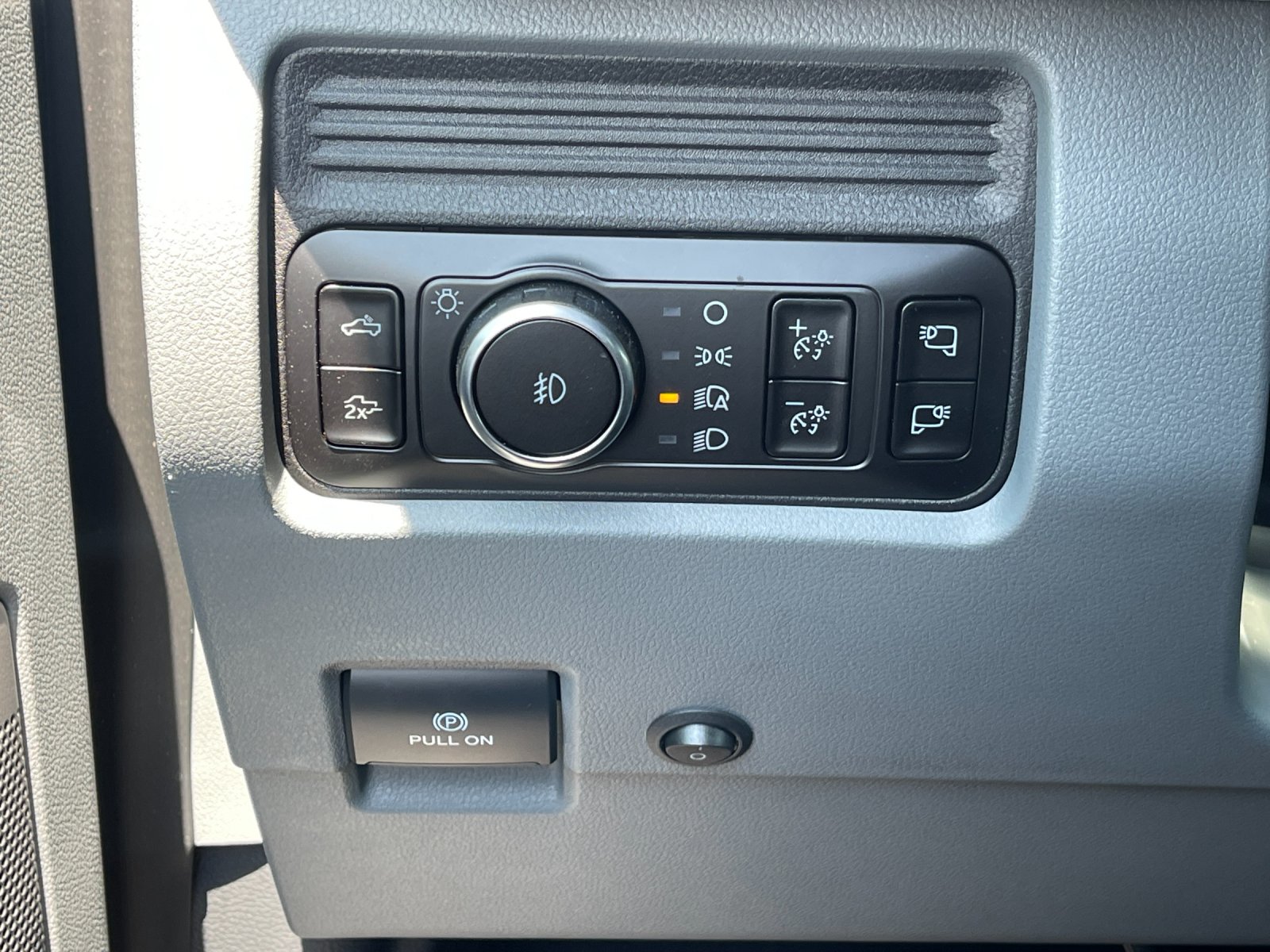 New 2026 Gray Ford XLT image 29