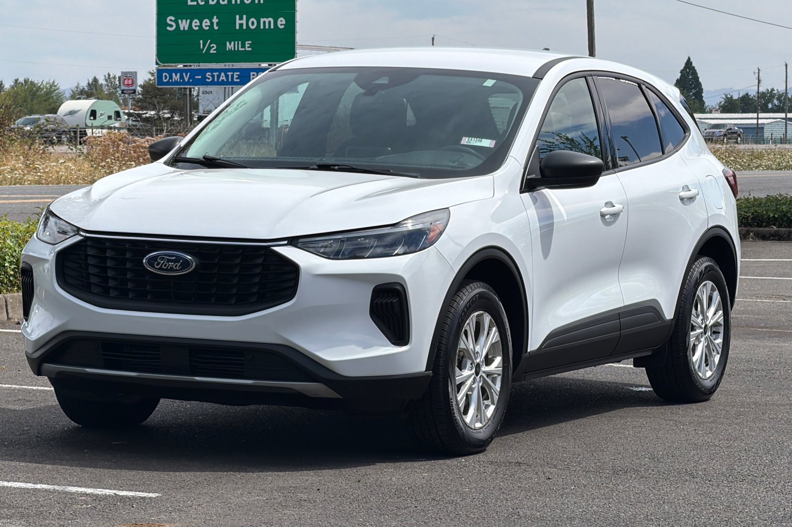 Used 2025 Oxford White Ford Active image 8