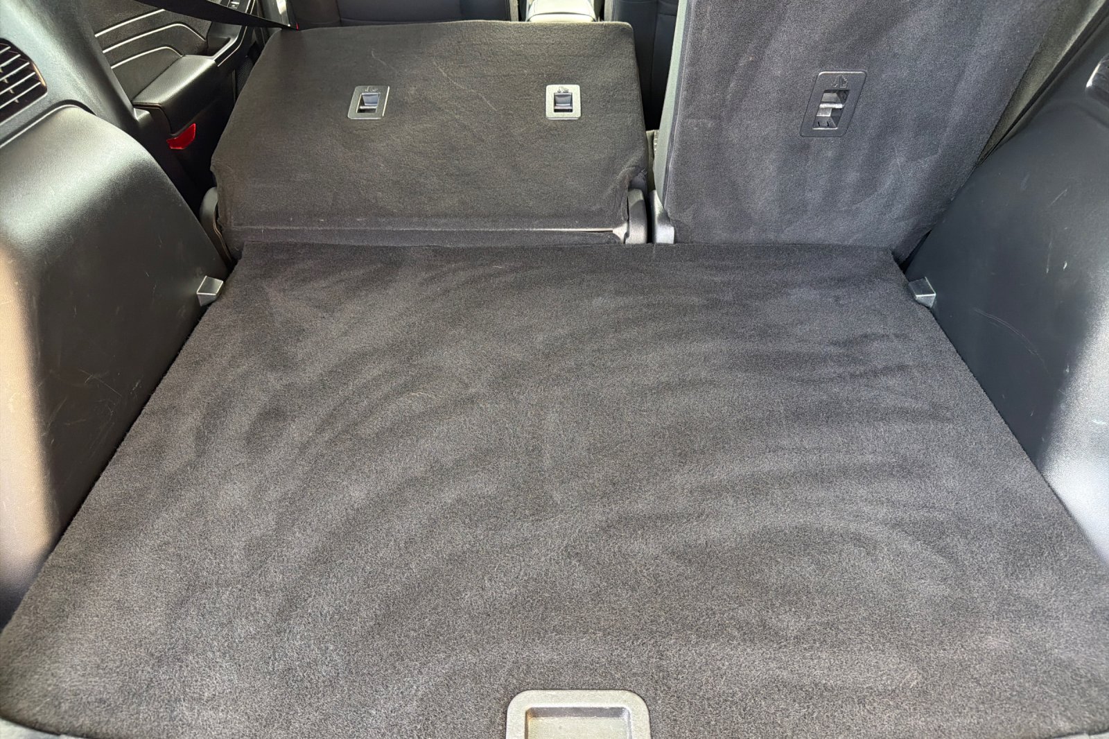 Used 2025 Oxford White Ford Active image 15