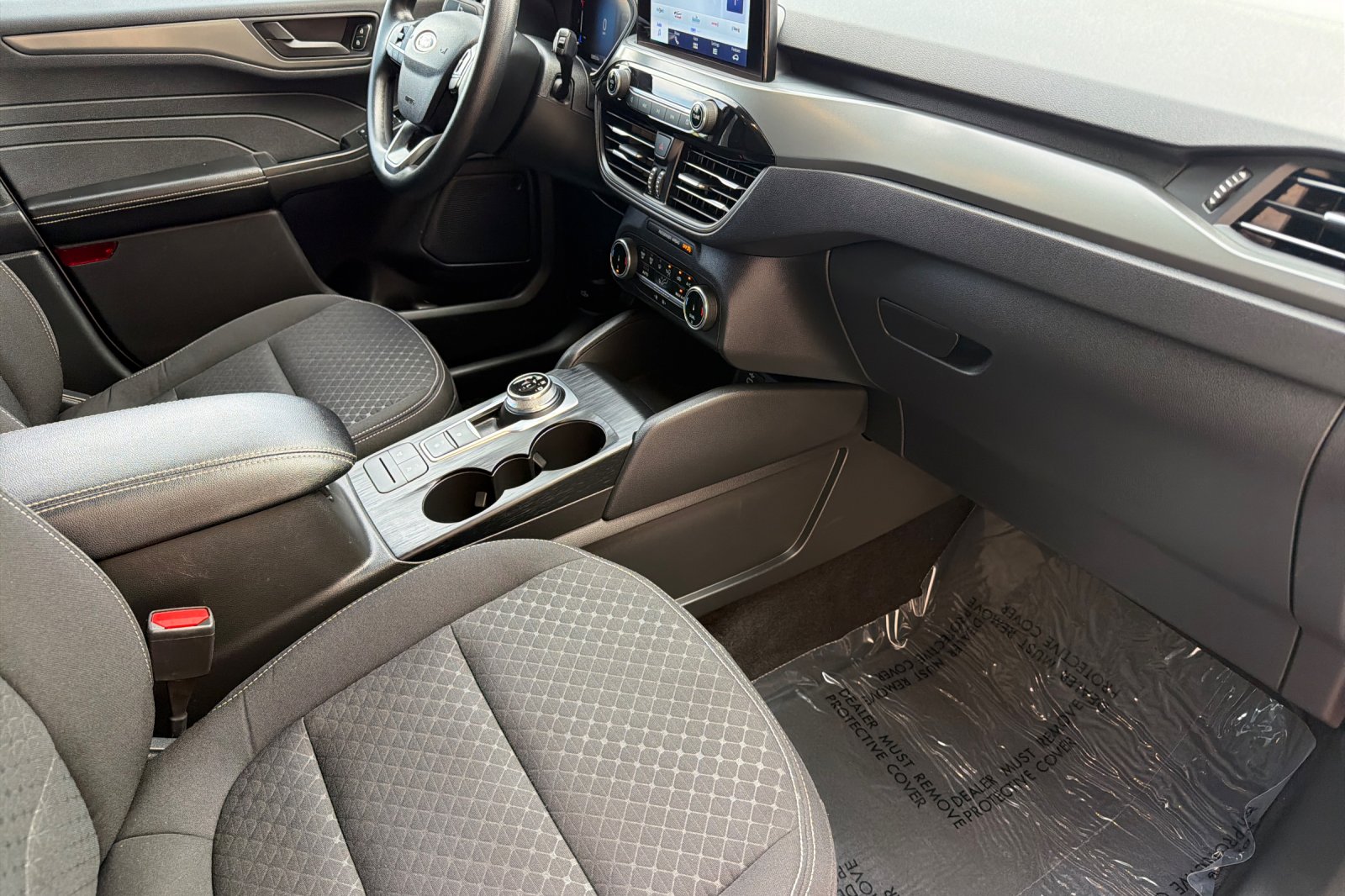 Used 2025 Oxford White Ford Active image 16