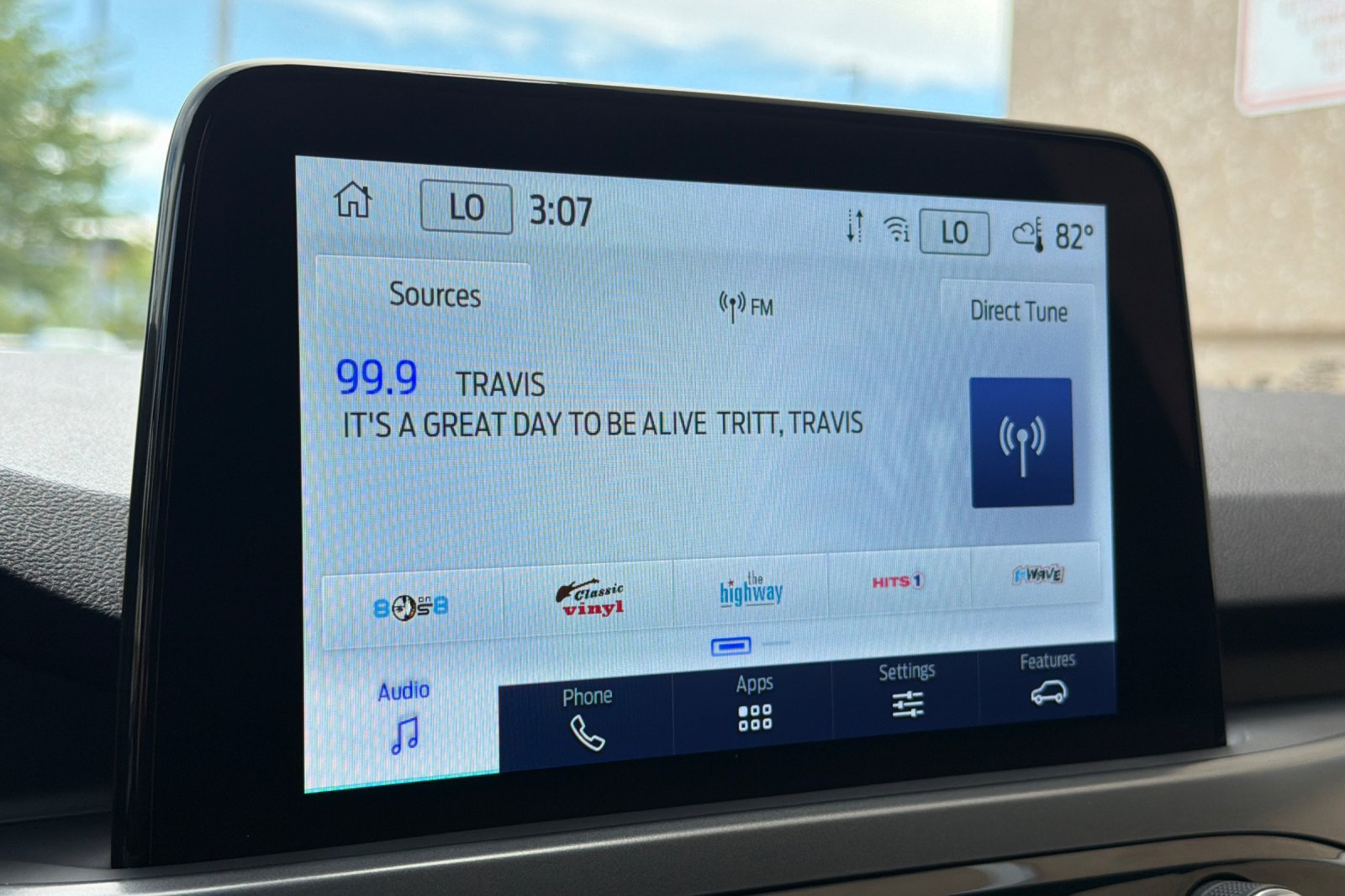 Used 2025 Oxford White Ford Active image 18