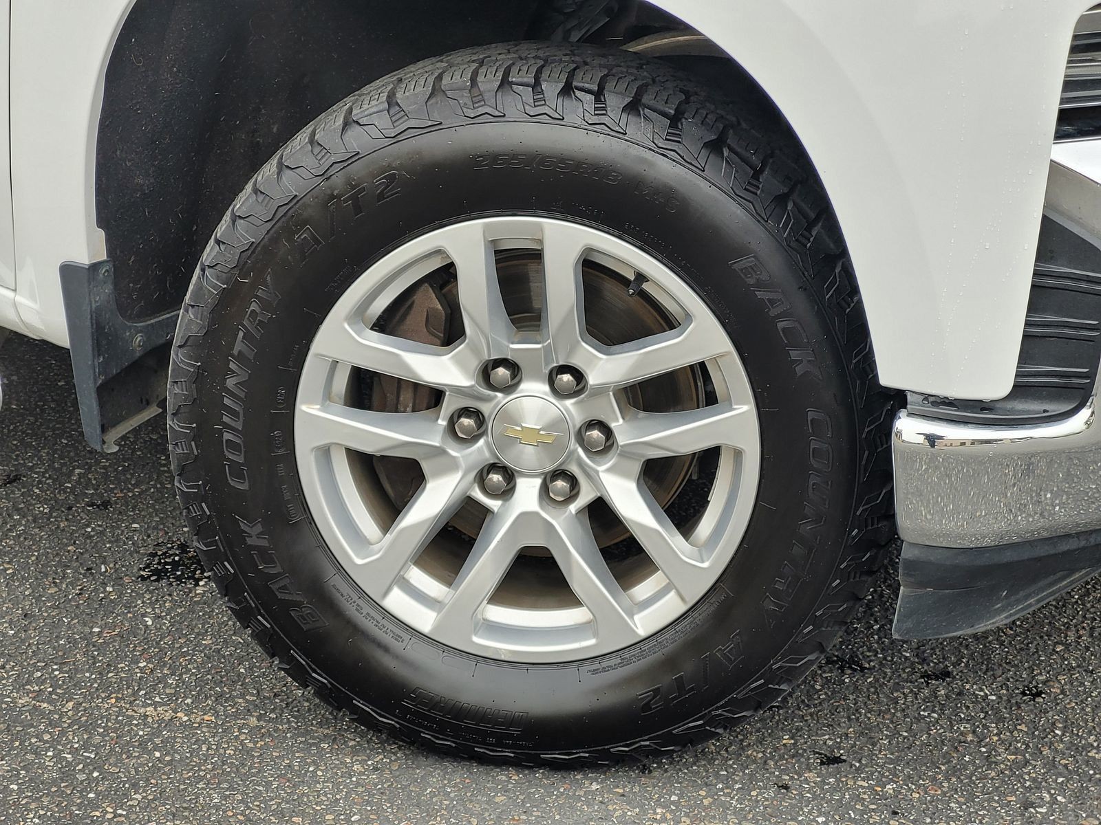 Used 2020 White Chevrolet LT image 9