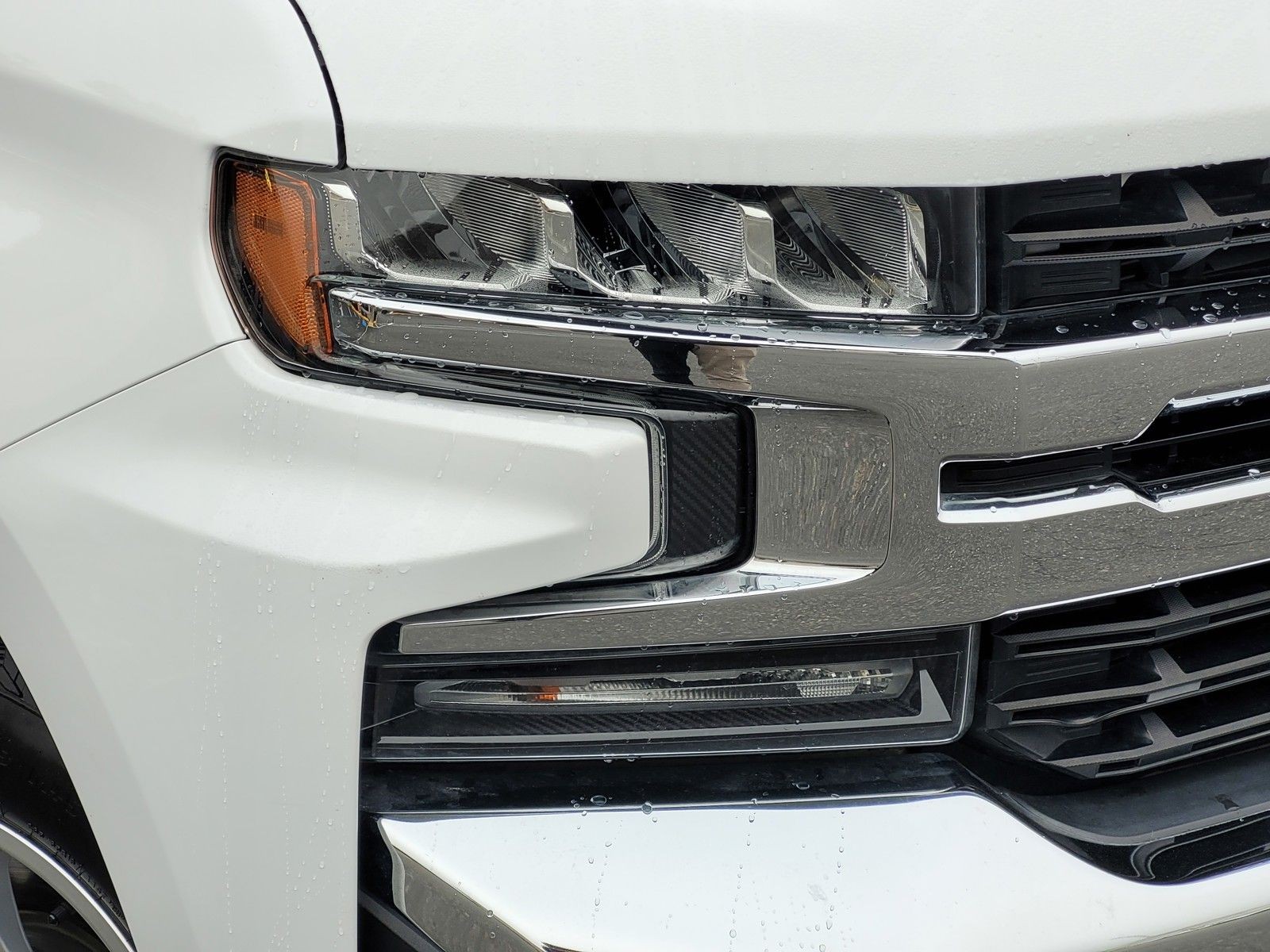 Used 2020 White Chevrolet LT image 10