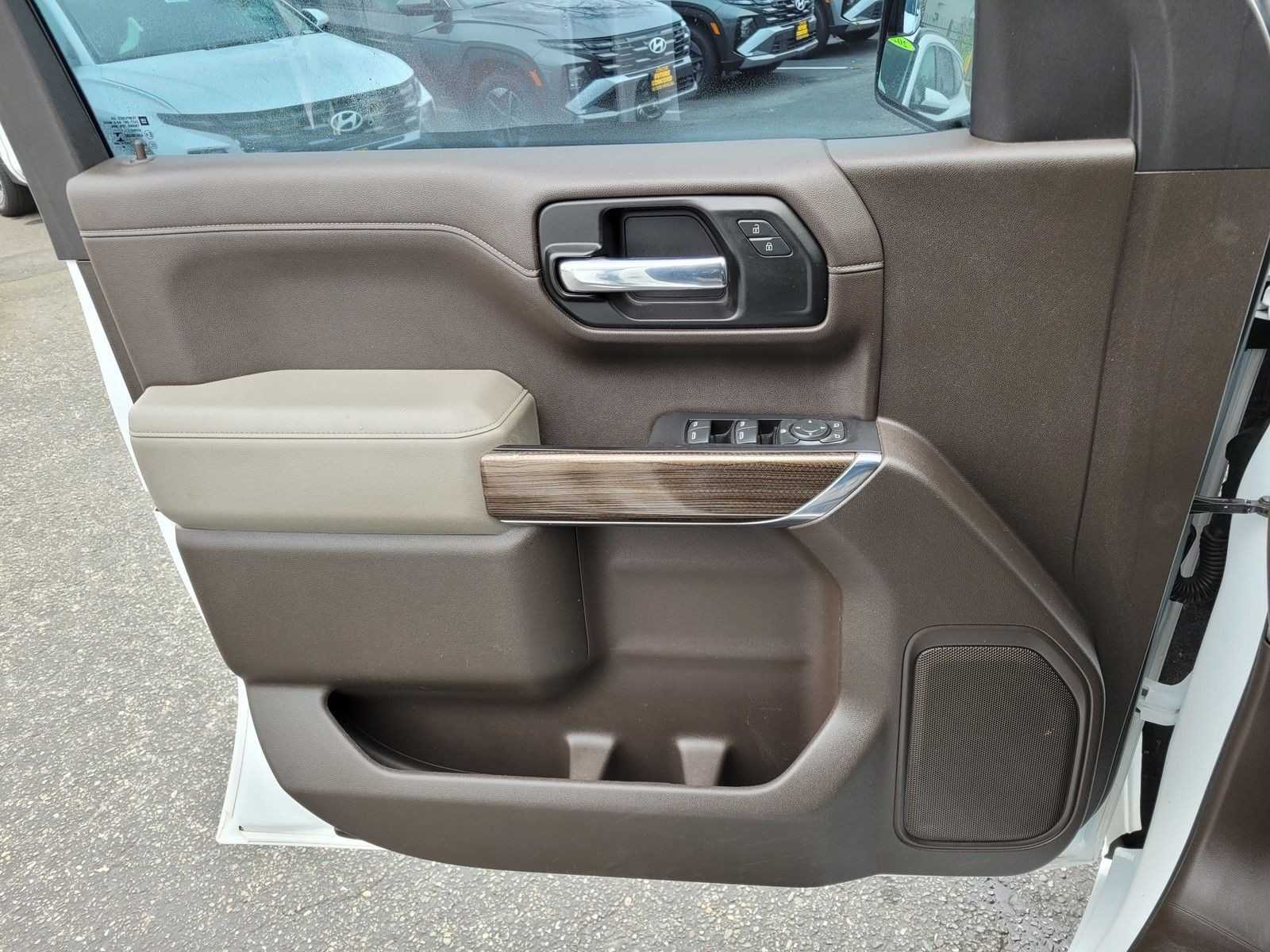 Used 2020 White Chevrolet LT image 26