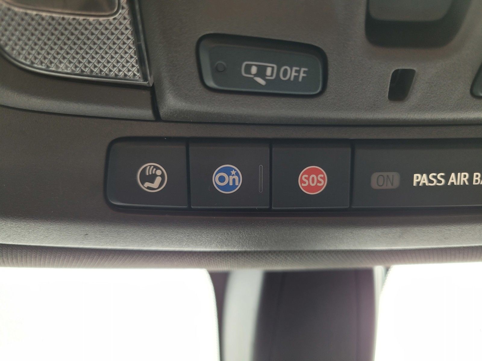 Used 2020 White Chevrolet LT image 27