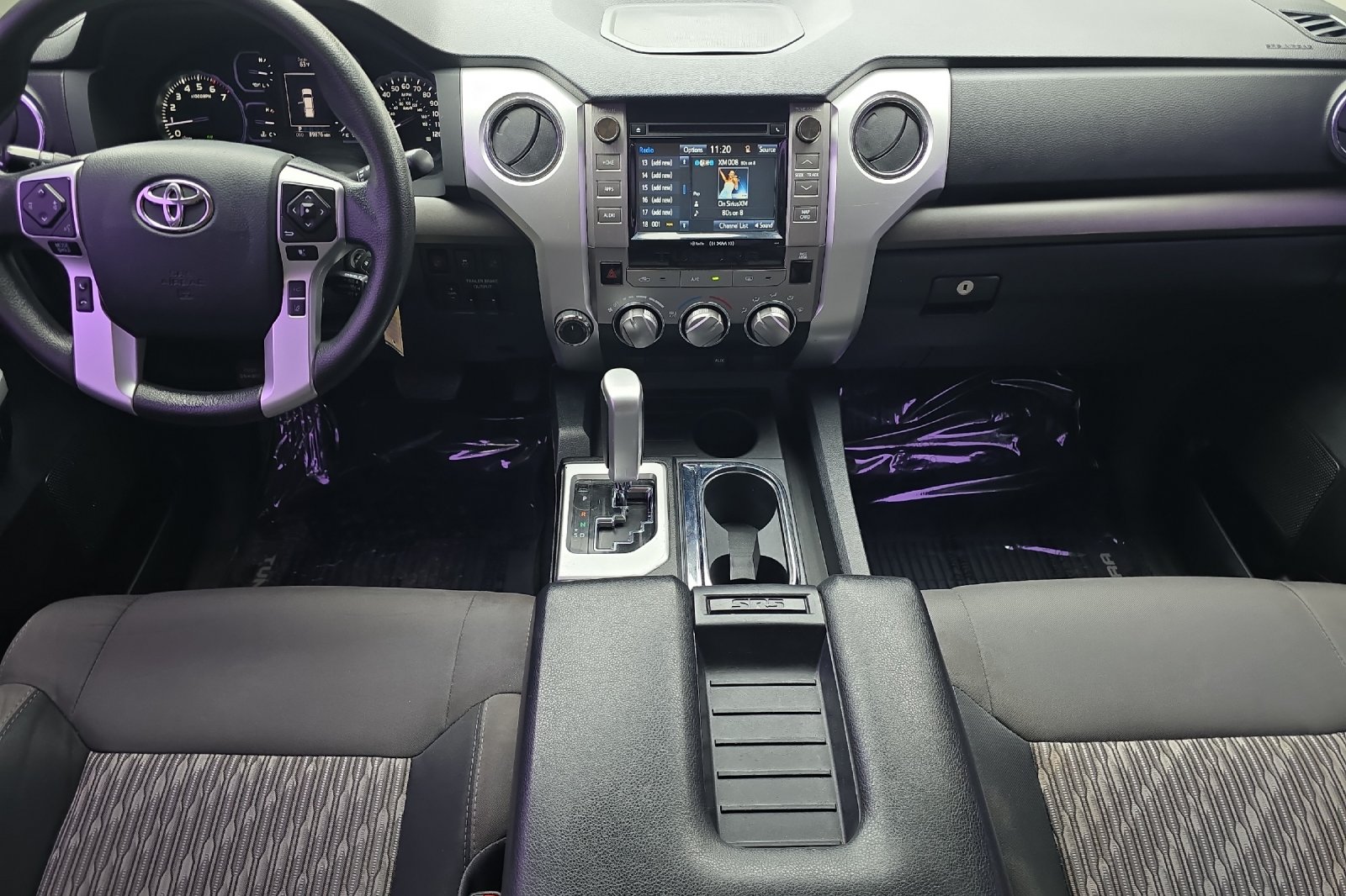 Used 2018 White Toyota SR5 image 10