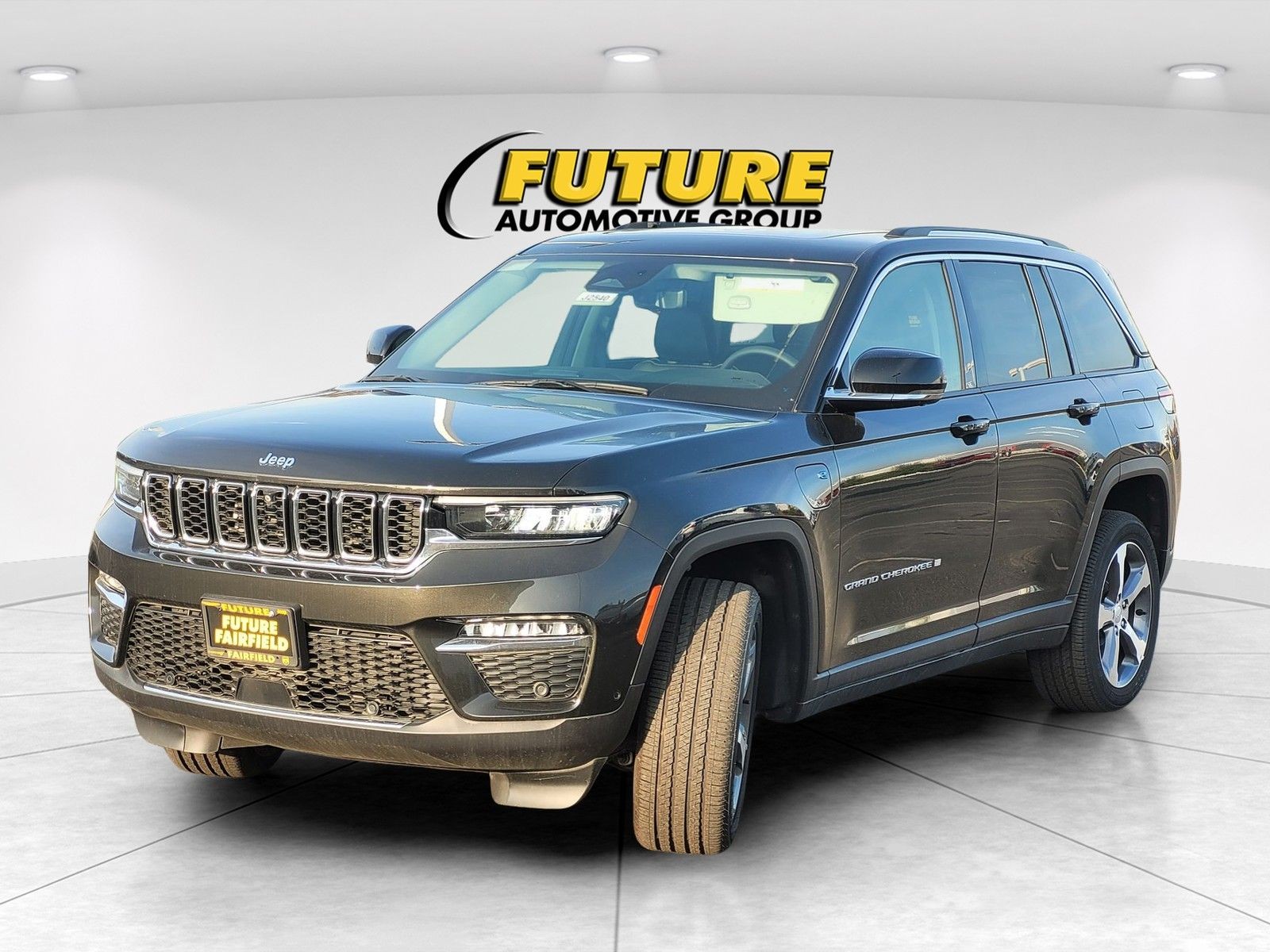 Used 2024  Jeep 4xe image 8