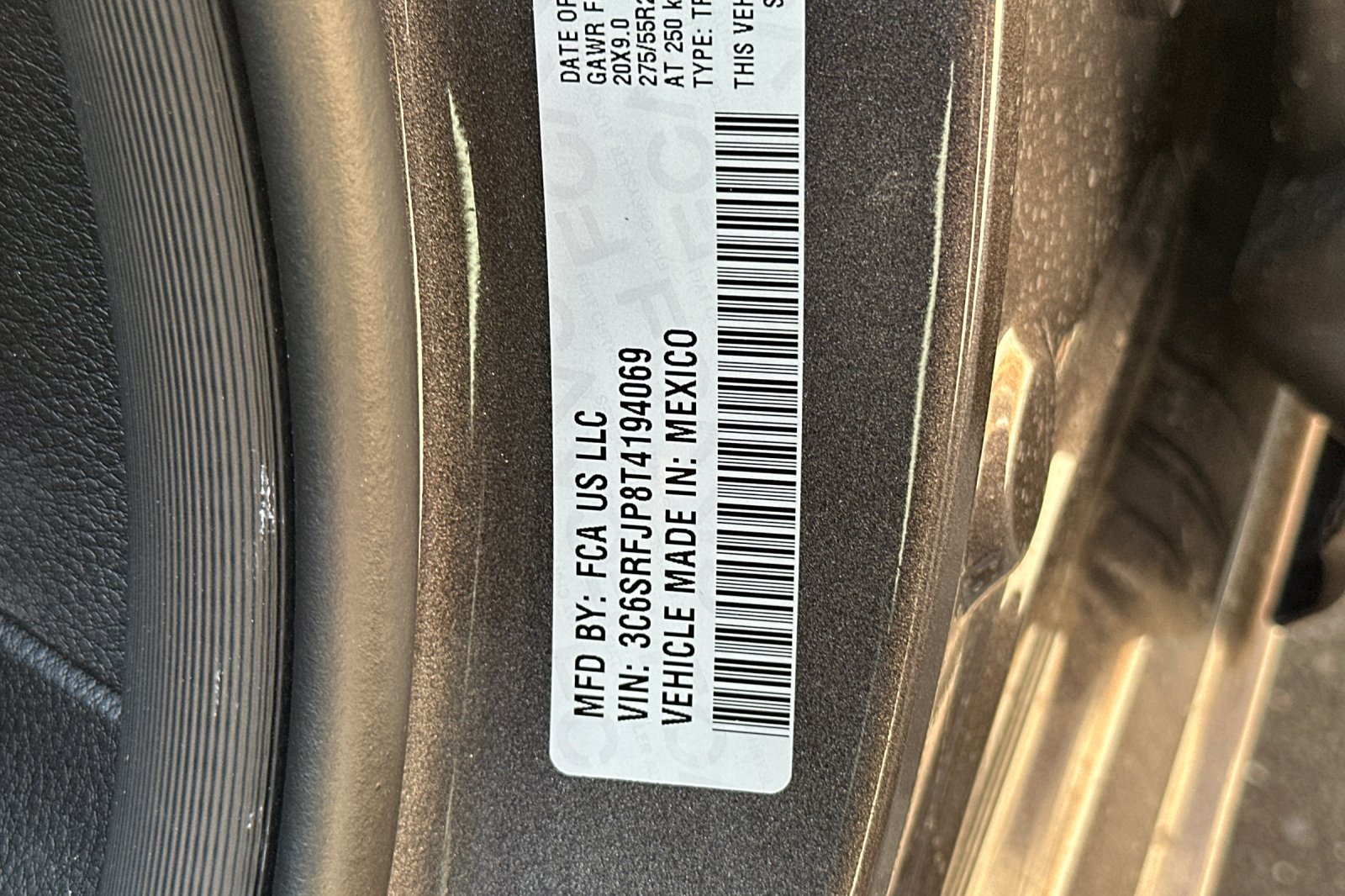 New 2026 Granite Crystal Metallic Clear-Coat Exterior Paint RAM Laramie image 27
