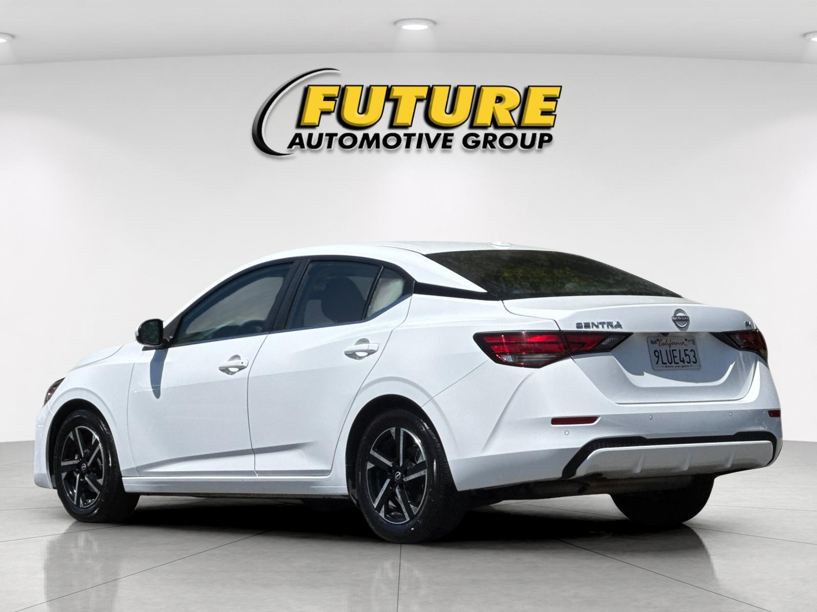 Used 2024 White Nissan SV image 6