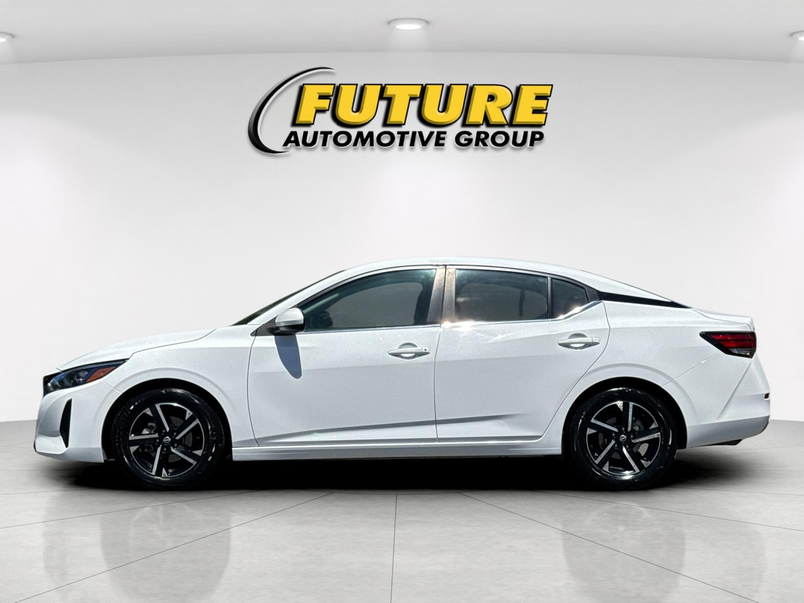 Used 2024 White Nissan SV image 7