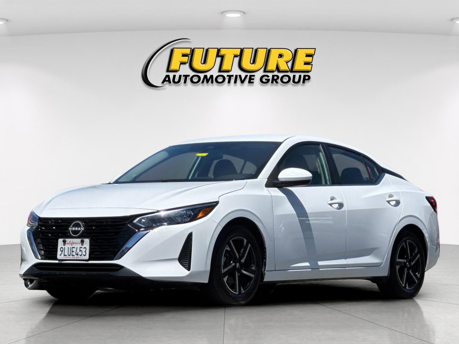 Used 2024 White Nissan SV image 8