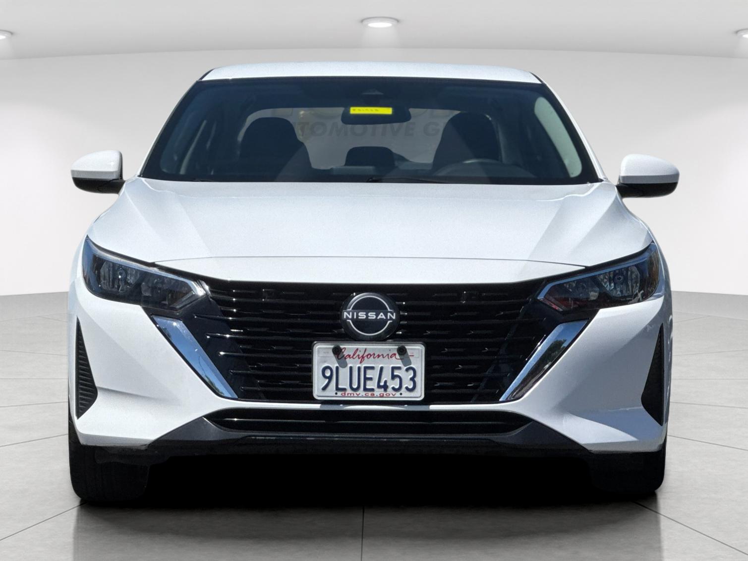 Used 2024 White Nissan SV image 9