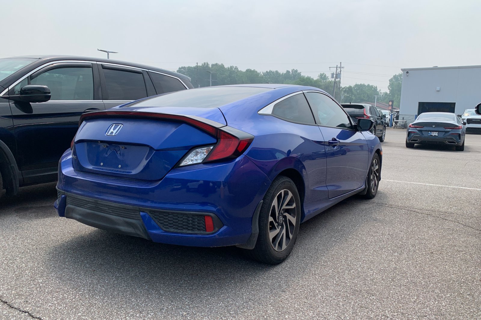 Used 2018  Honda LX-P image 4