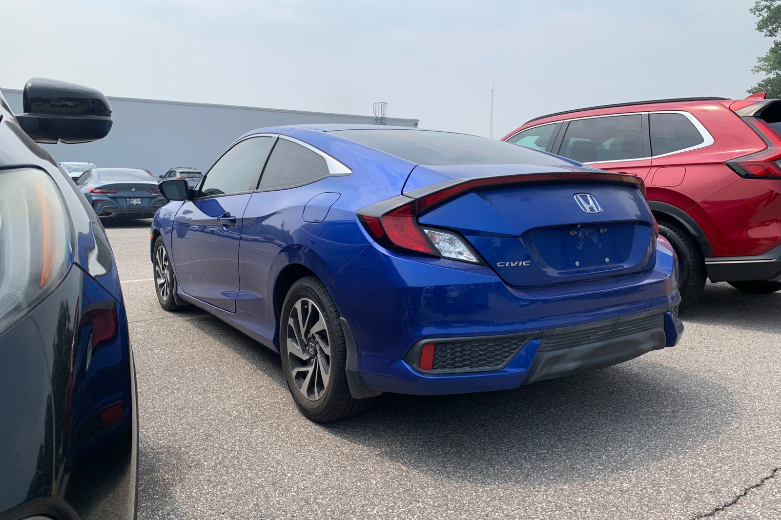 Used 2018  Honda LX-P image 2