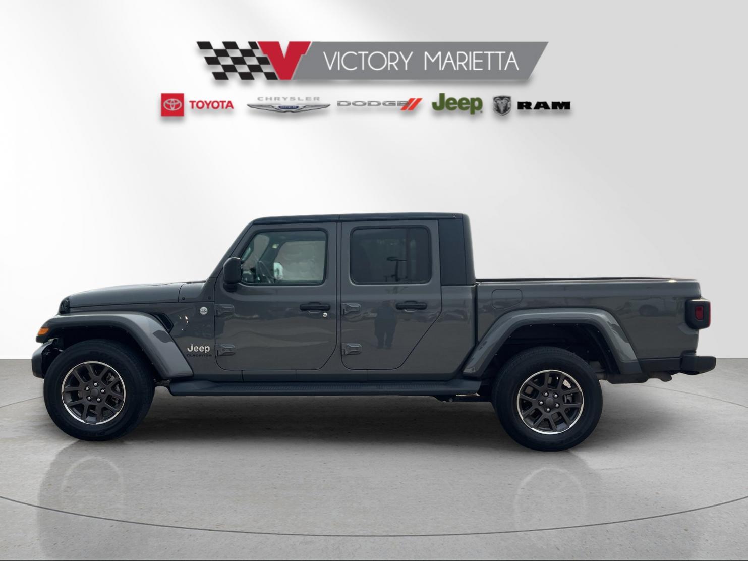 Used 2021 Gray Jeep Overland image 2
