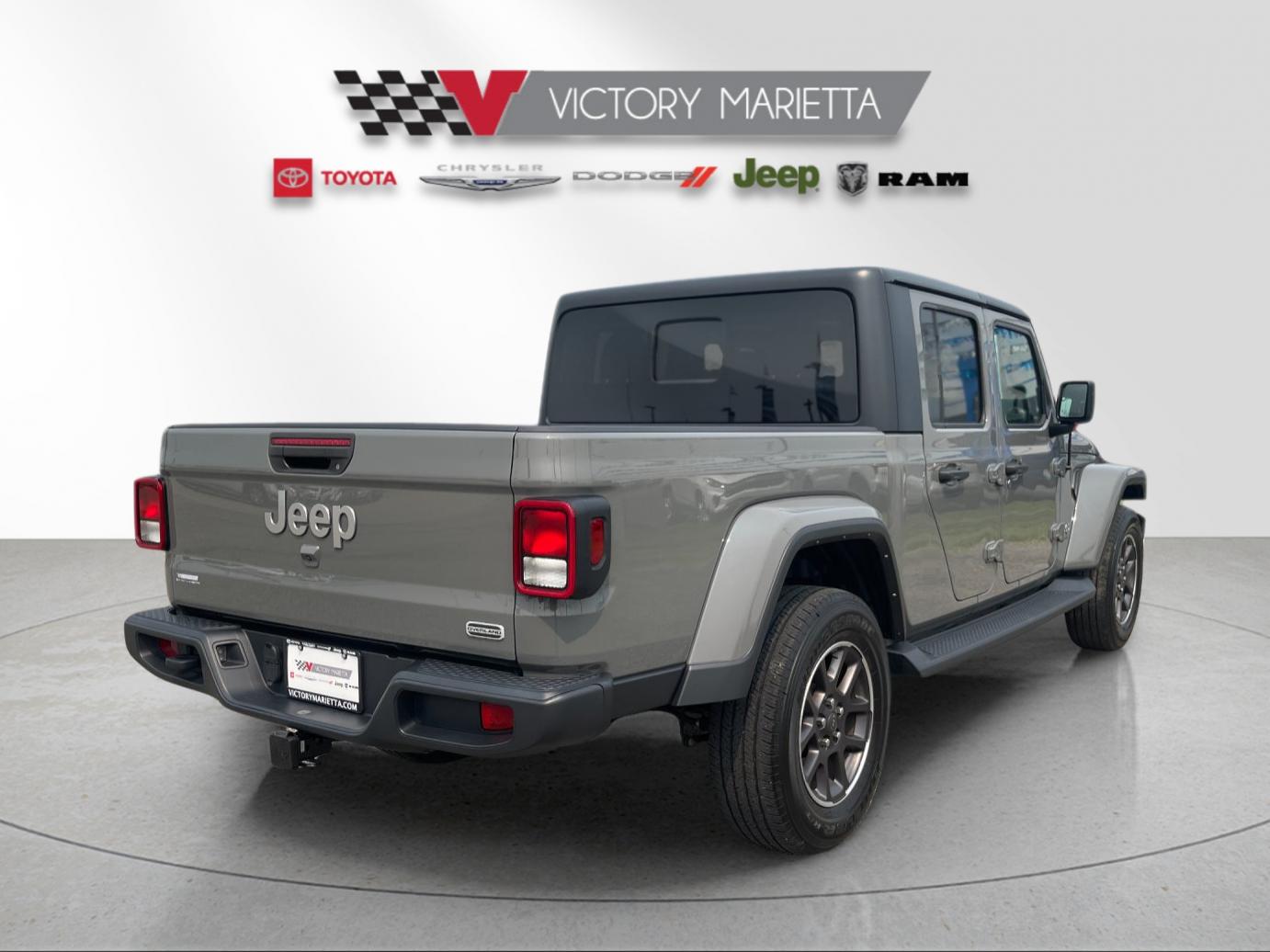 Used 2021 Gray Jeep Overland image 5