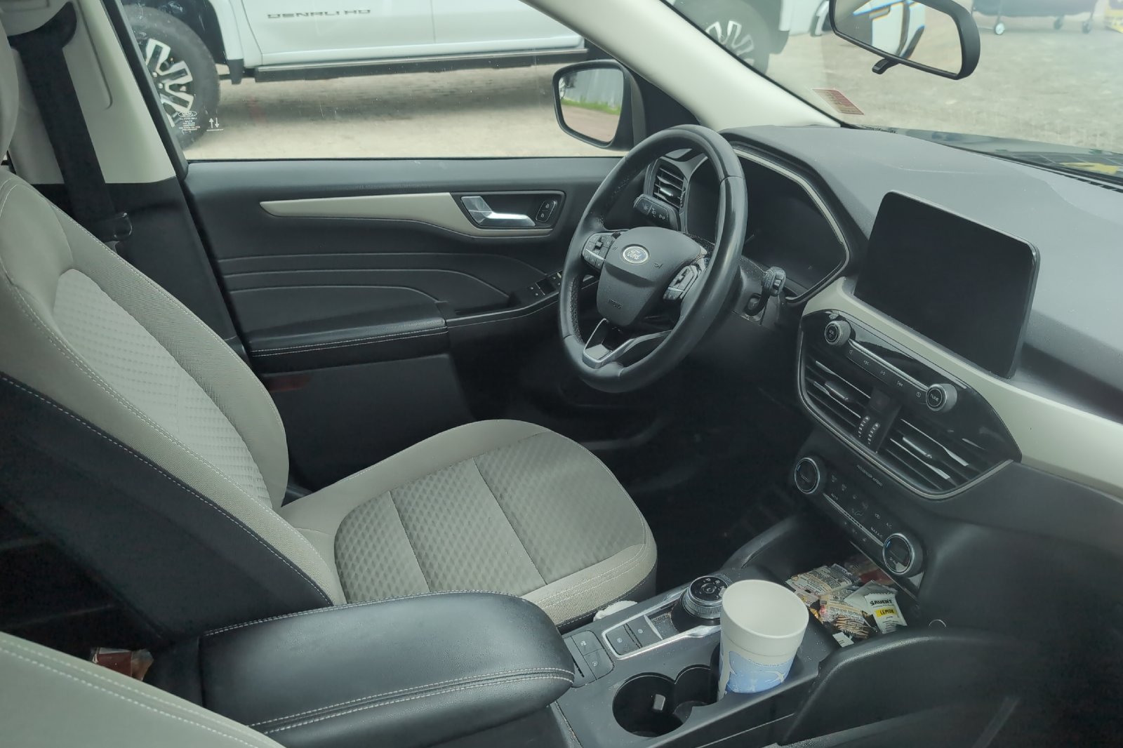 Used 2021 Blue Ford SE image 5
