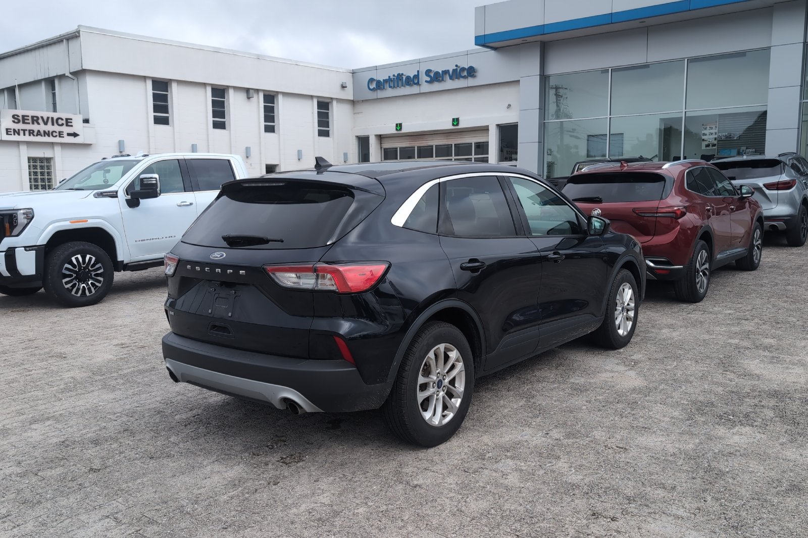 Used 2021 Blue Ford SE image 6