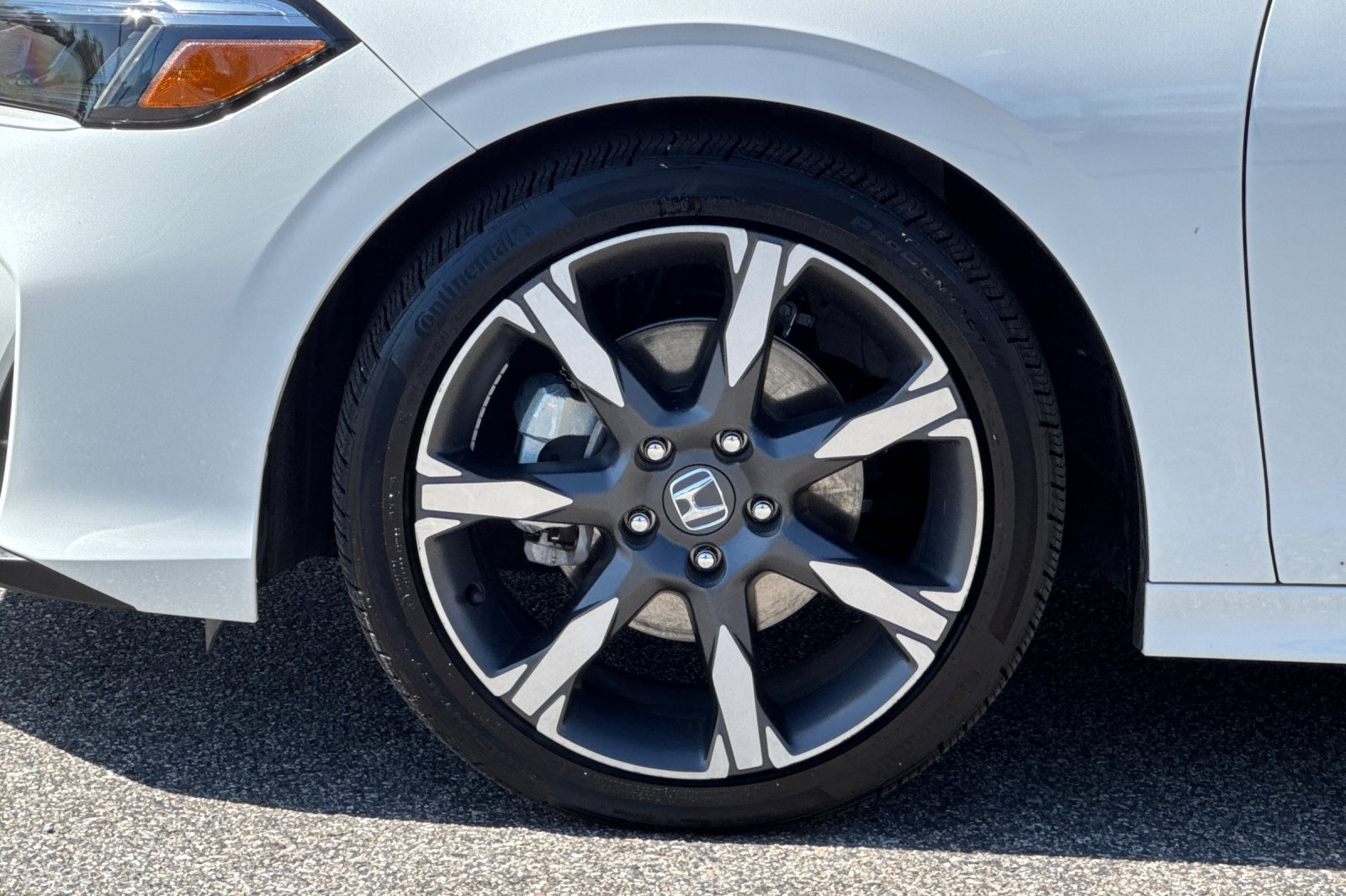 Certified Used 2025 Platinum White Pearl Honda Sport image 26