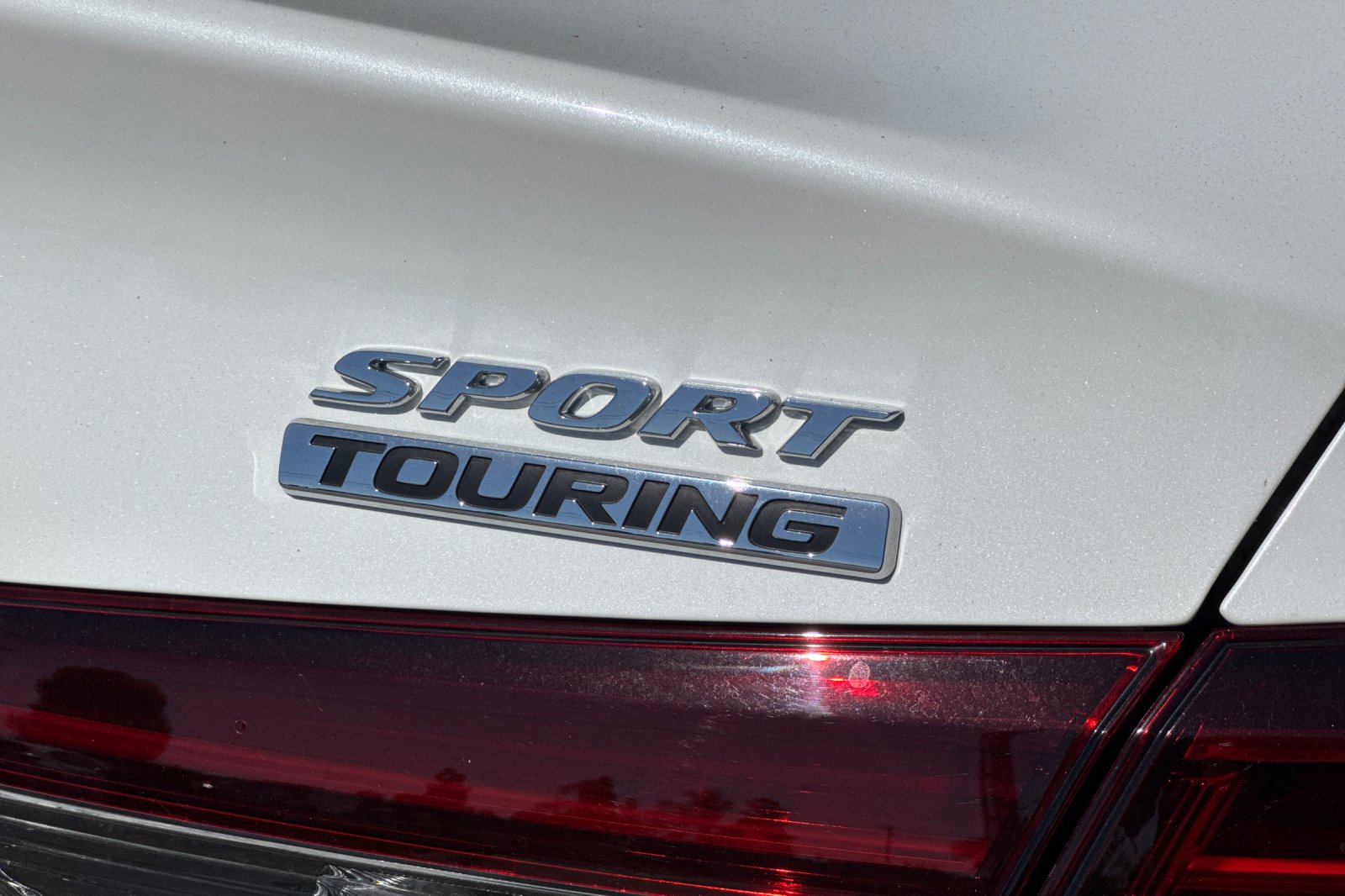 Certified Used 2025 Platinum White Pearl Honda Sport image 27