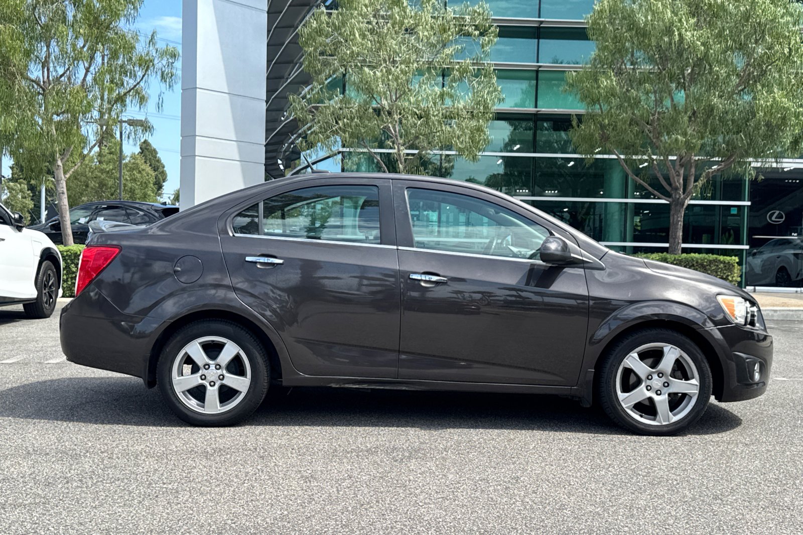 Used 2013 Mocha Bronze Metallic Chevrolet LTZ image 4