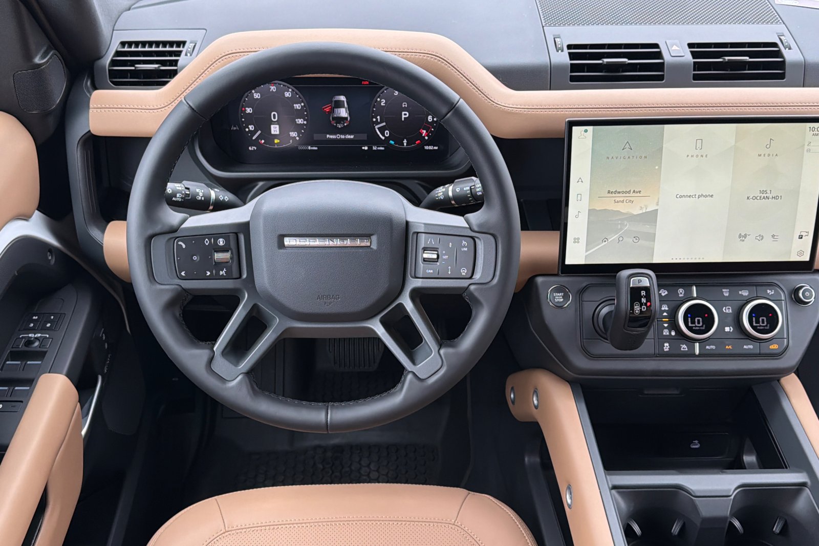 New 2026 Fuji White Land Rover X-Dynamic SE image 14