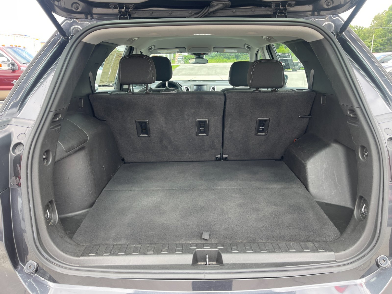 Used 2022 Gray Chevrolet LS image 17