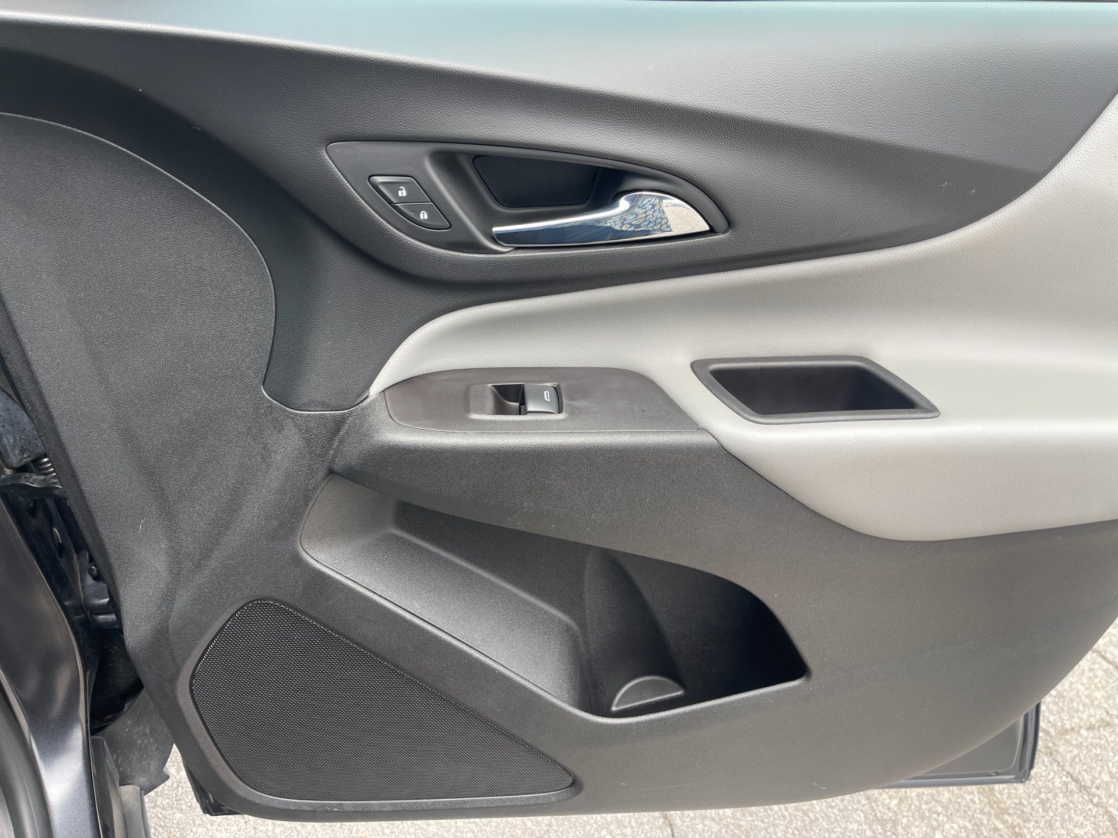 Used 2022 Gray Chevrolet LS image 19