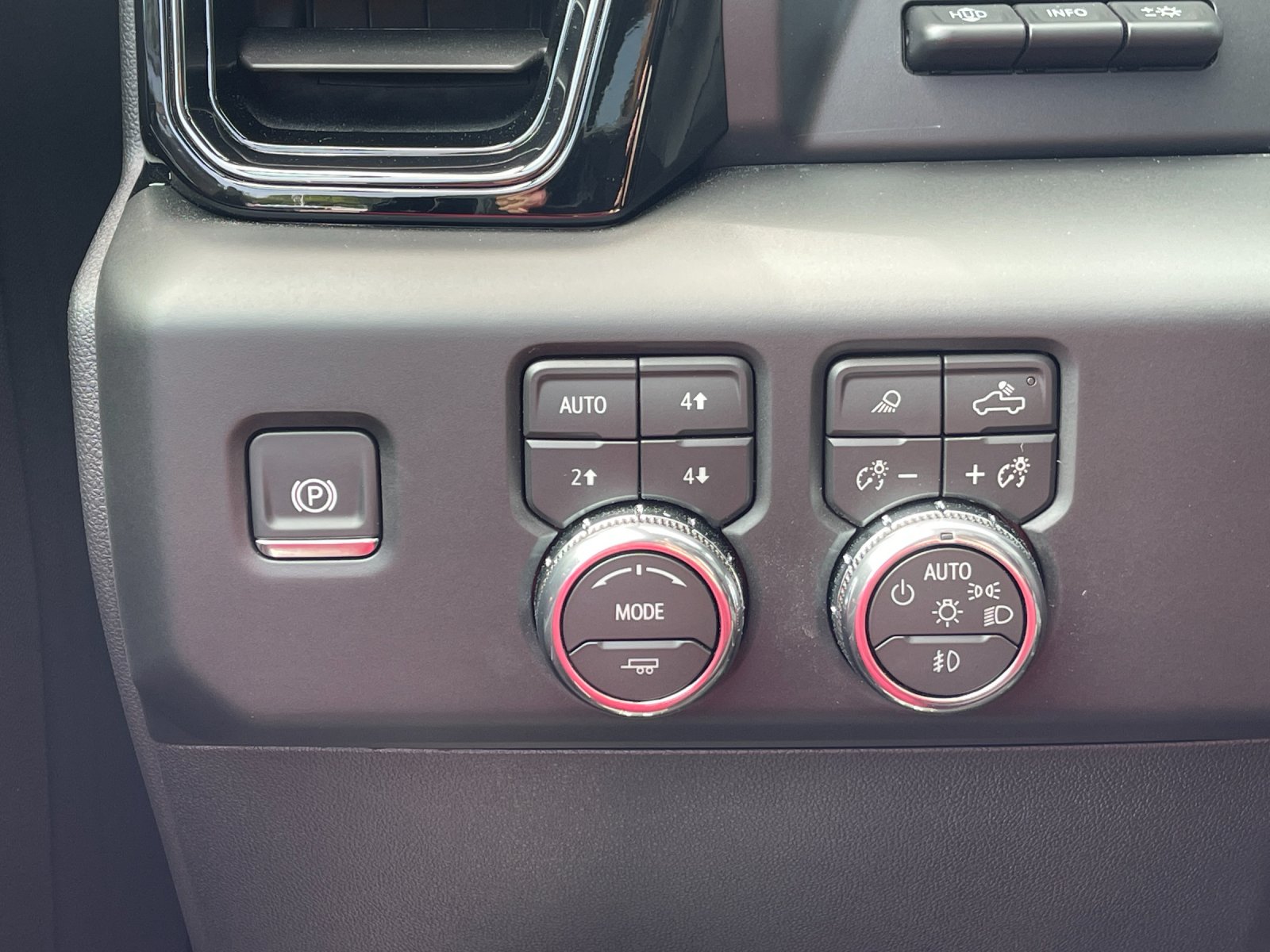 Used 2026 Black GMC AT4X image 31