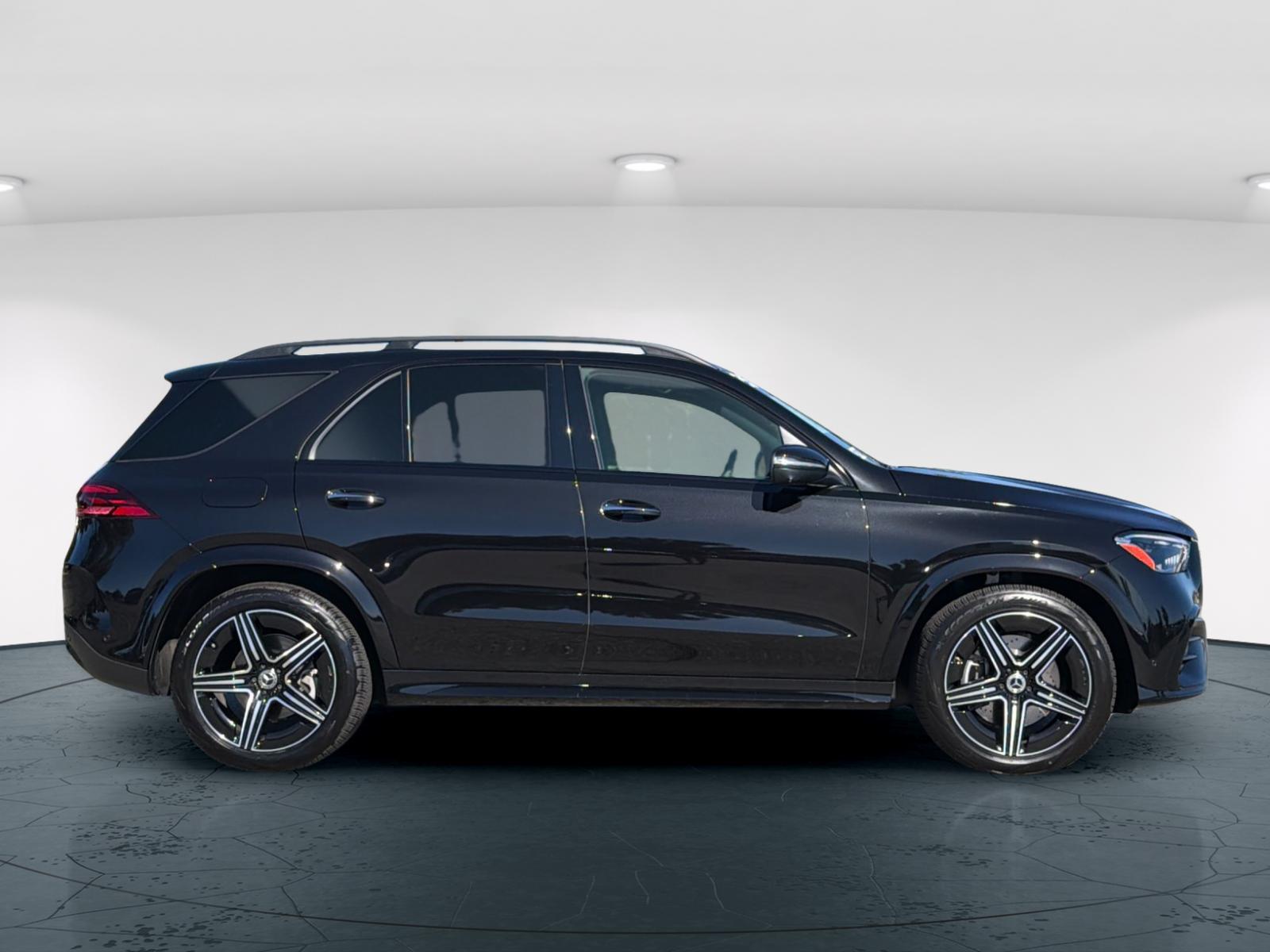 Certified Used 2025 Obsidian Black Metallic Mercedes-Benz GLE 450 4D Sport Utility 4MATIC® image 8