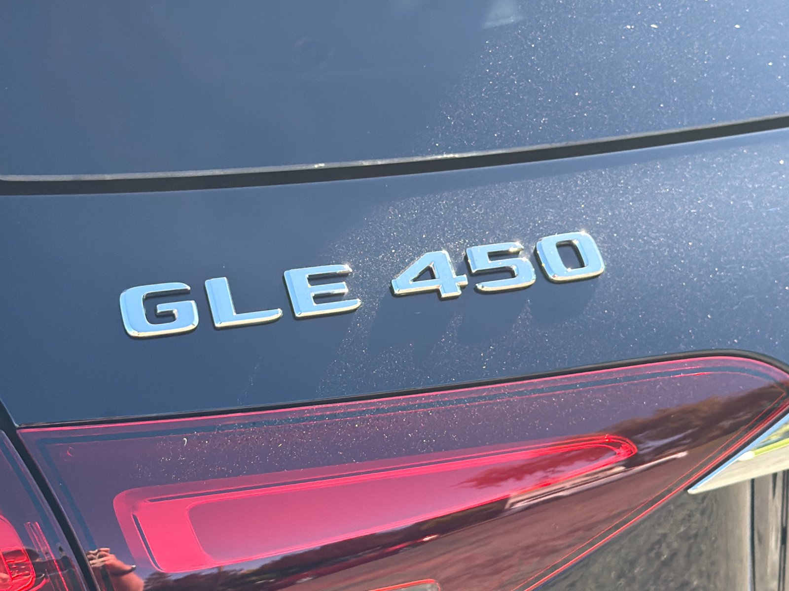 Certified Used 2025 Obsidian Black Metallic Mercedes-Benz GLE 450 4D Sport Utility 4MATIC® image 37
