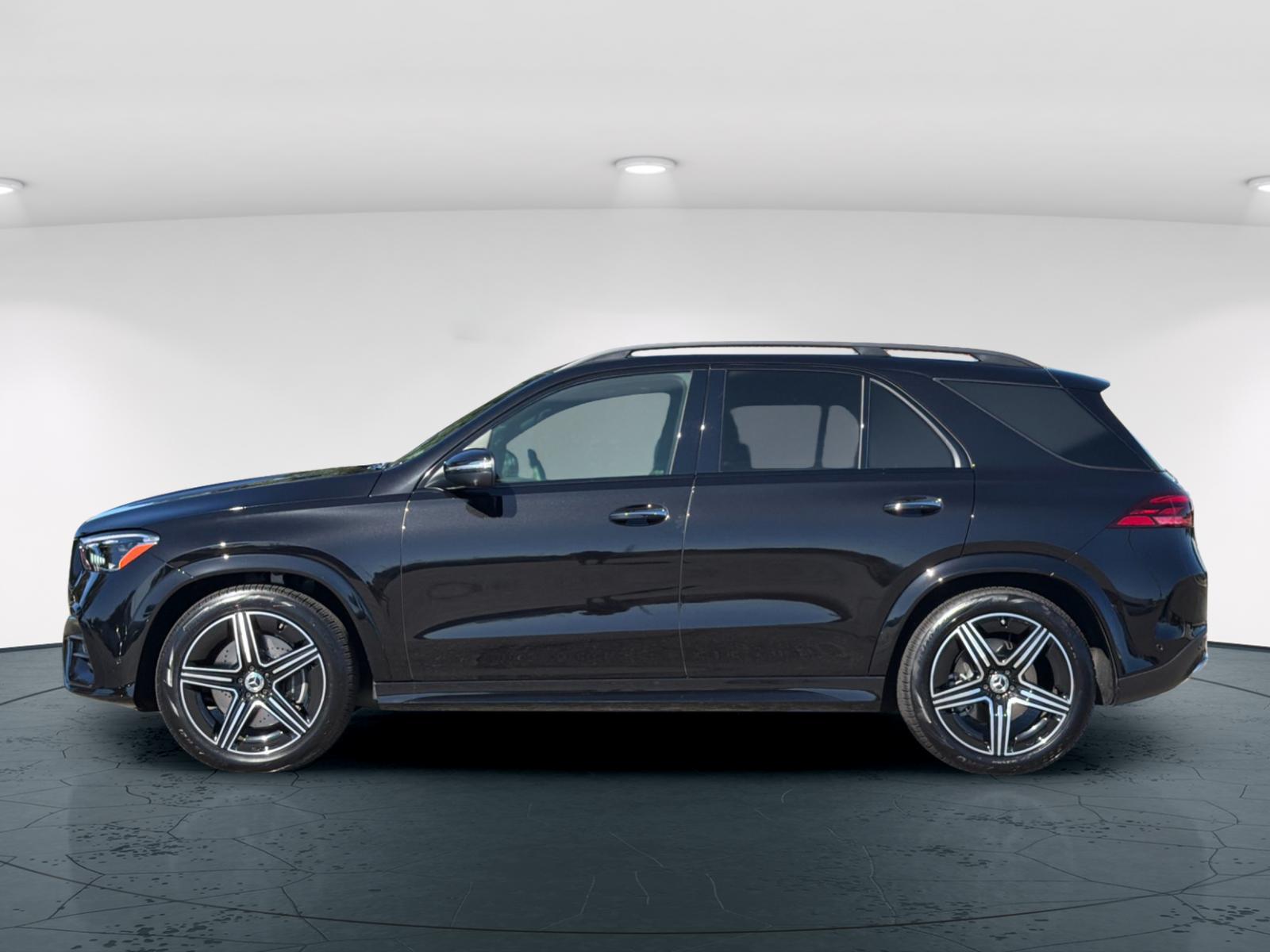 Certified Used 2025 Obsidian Black Metallic Mercedes-Benz GLE 450 4D Sport Utility 4MATIC® image 4