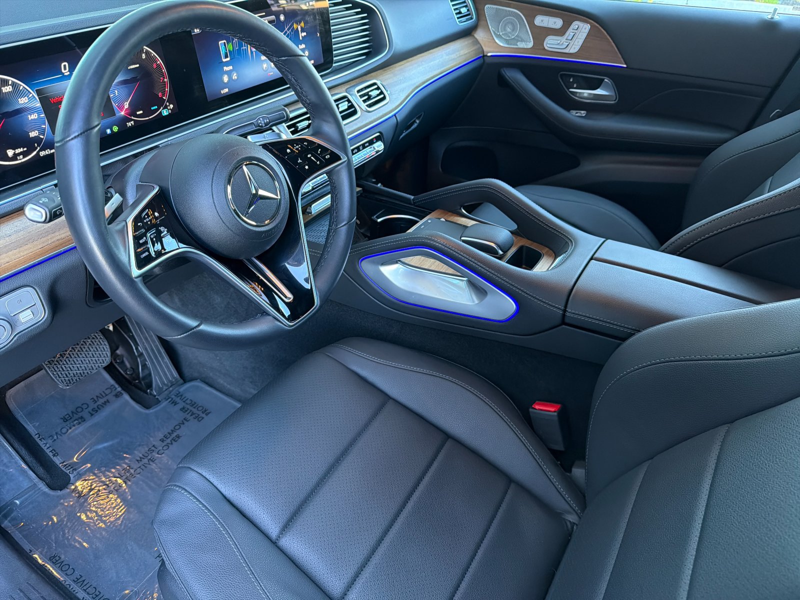 Certified Used 2025 Obsidian Black Metallic Mercedes-Benz GLE 450 4D Sport Utility 4MATIC® image 11