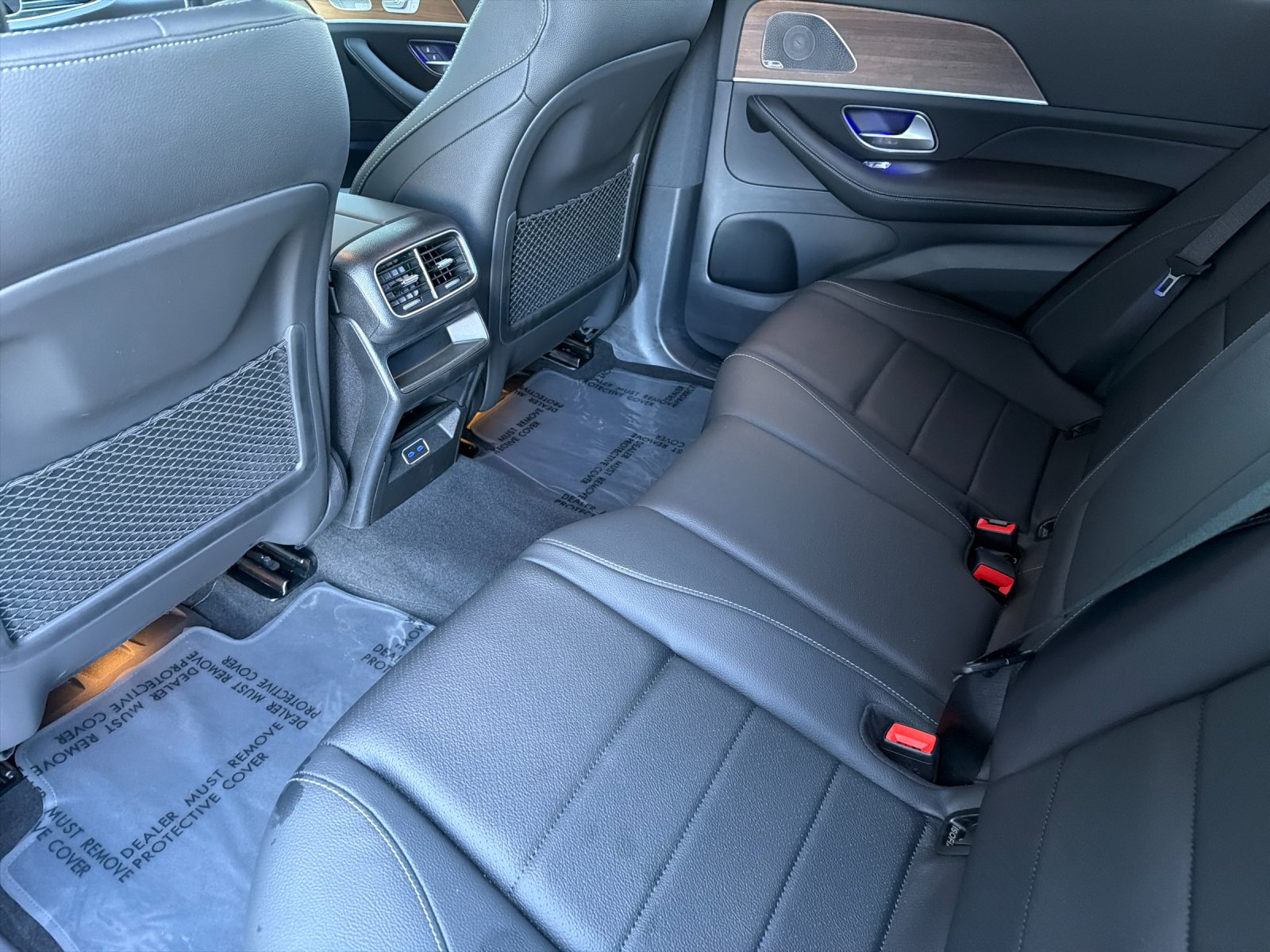 Certified Used 2025 Obsidian Black Metallic Mercedes-Benz GLE 450 4D Sport Utility 4MATIC® image 15