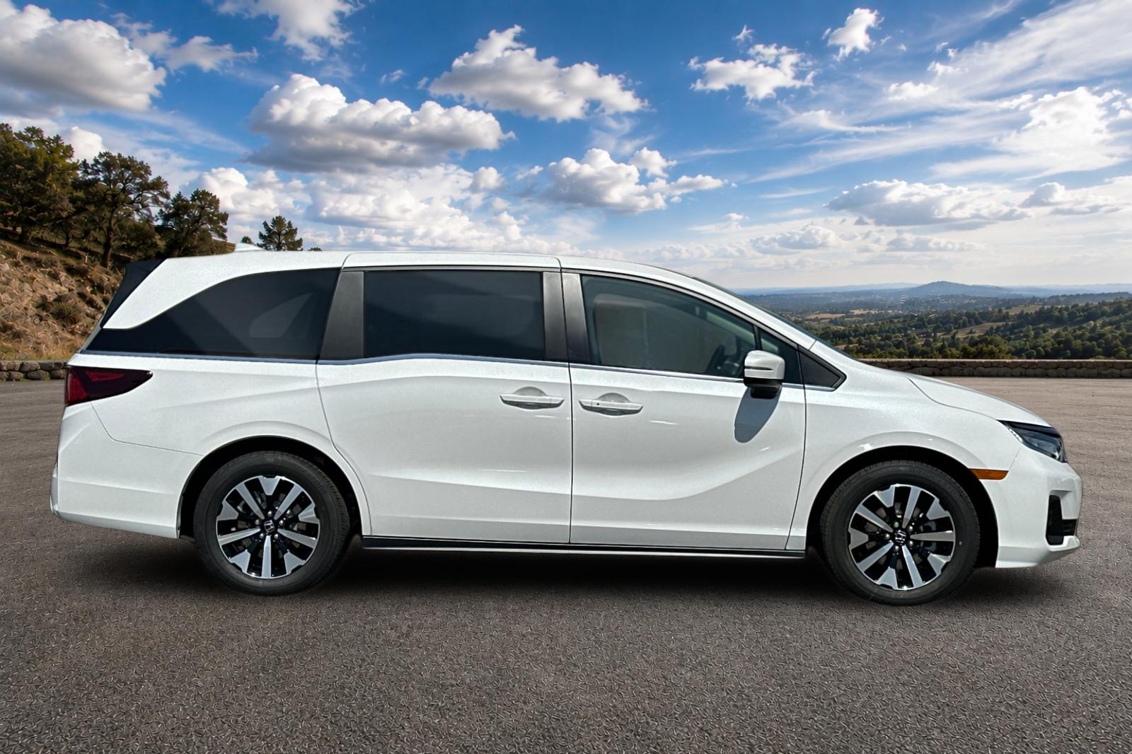 New 2026 Platinum White Pearl Honda EX-L image 3