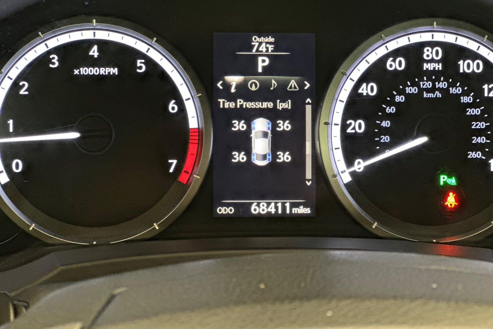 Used 2015 Black Lexus 350 image 27