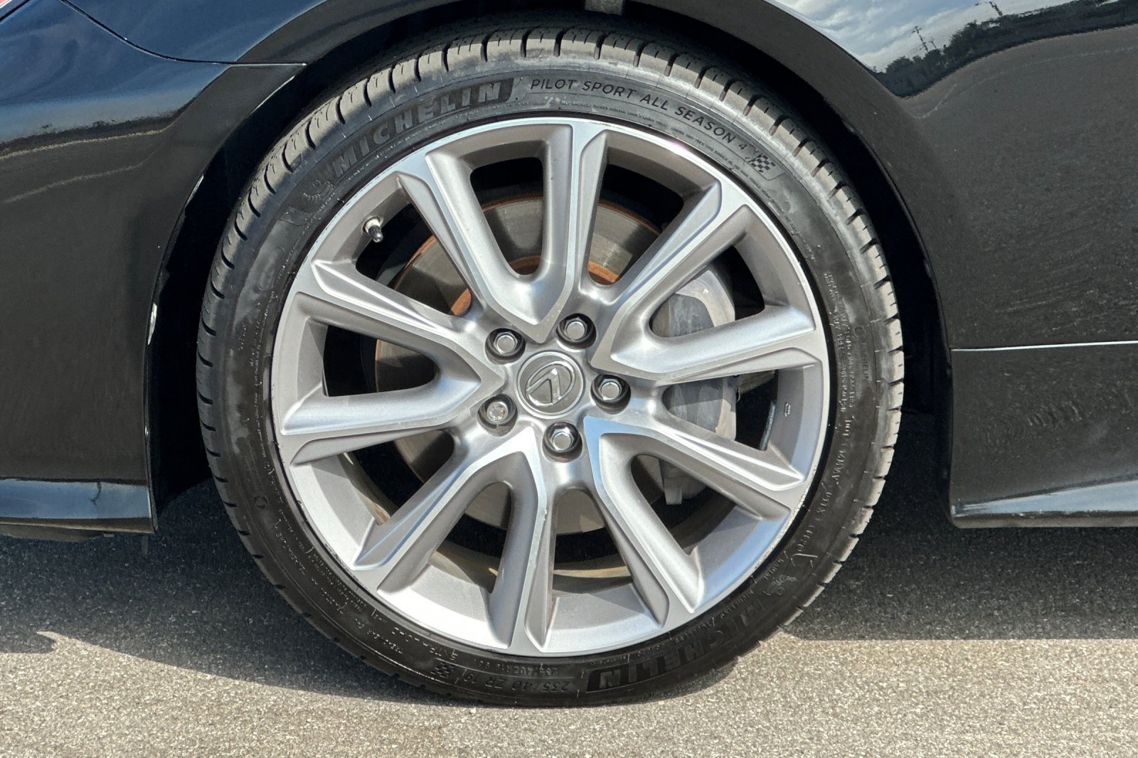 Used 2015 Black Lexus 350 image 25