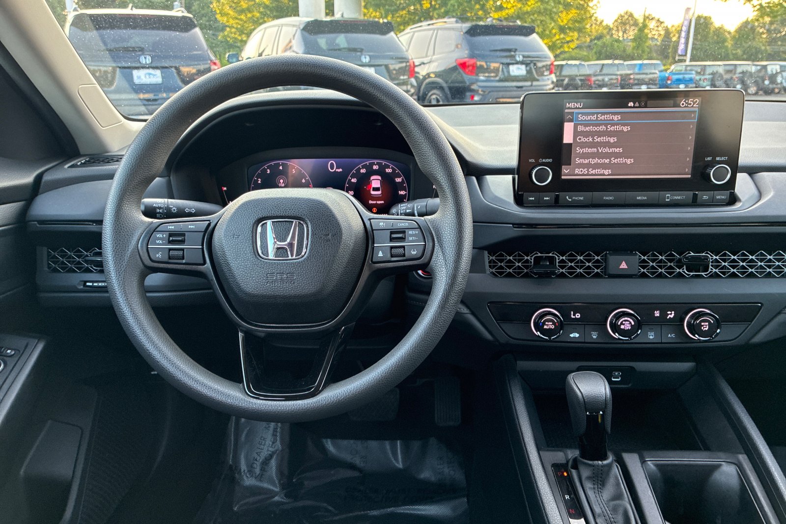 Used 2024 Platinum White Pearl Honda LX image 17