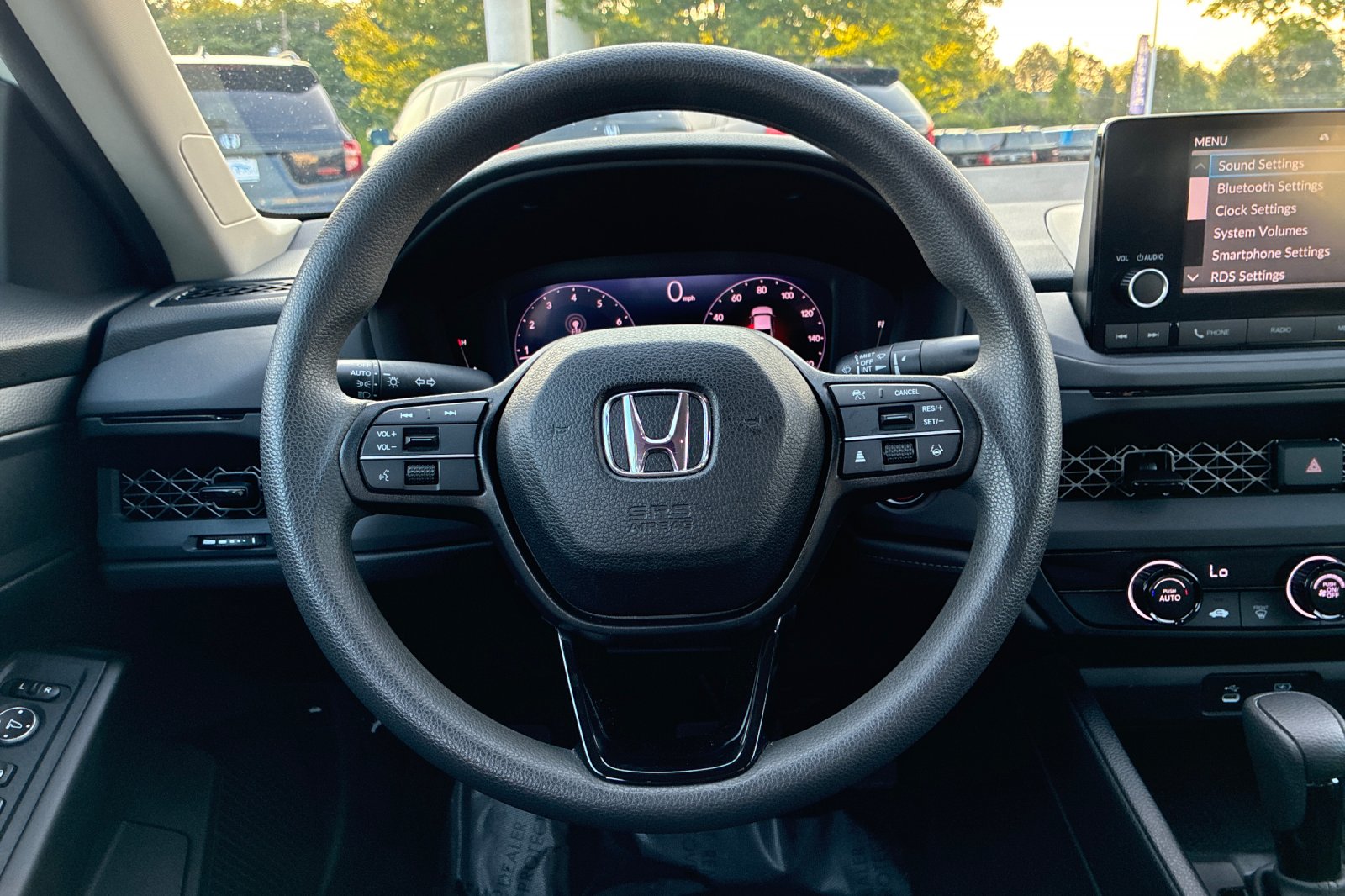 Used 2024 Platinum White Pearl Honda LX image 29