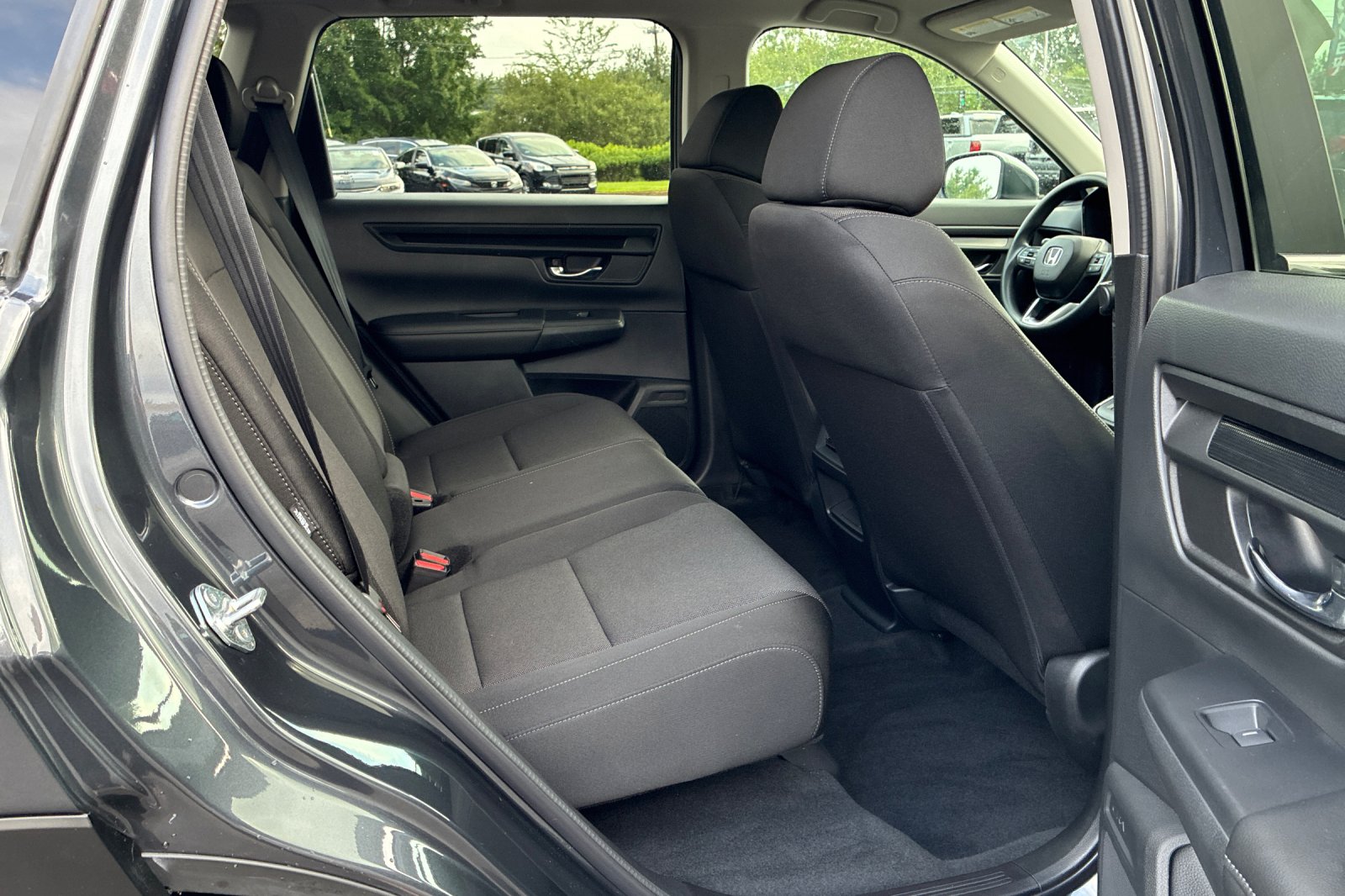 Used 2025 Meteorite Gray Metallic Honda LX image 16
