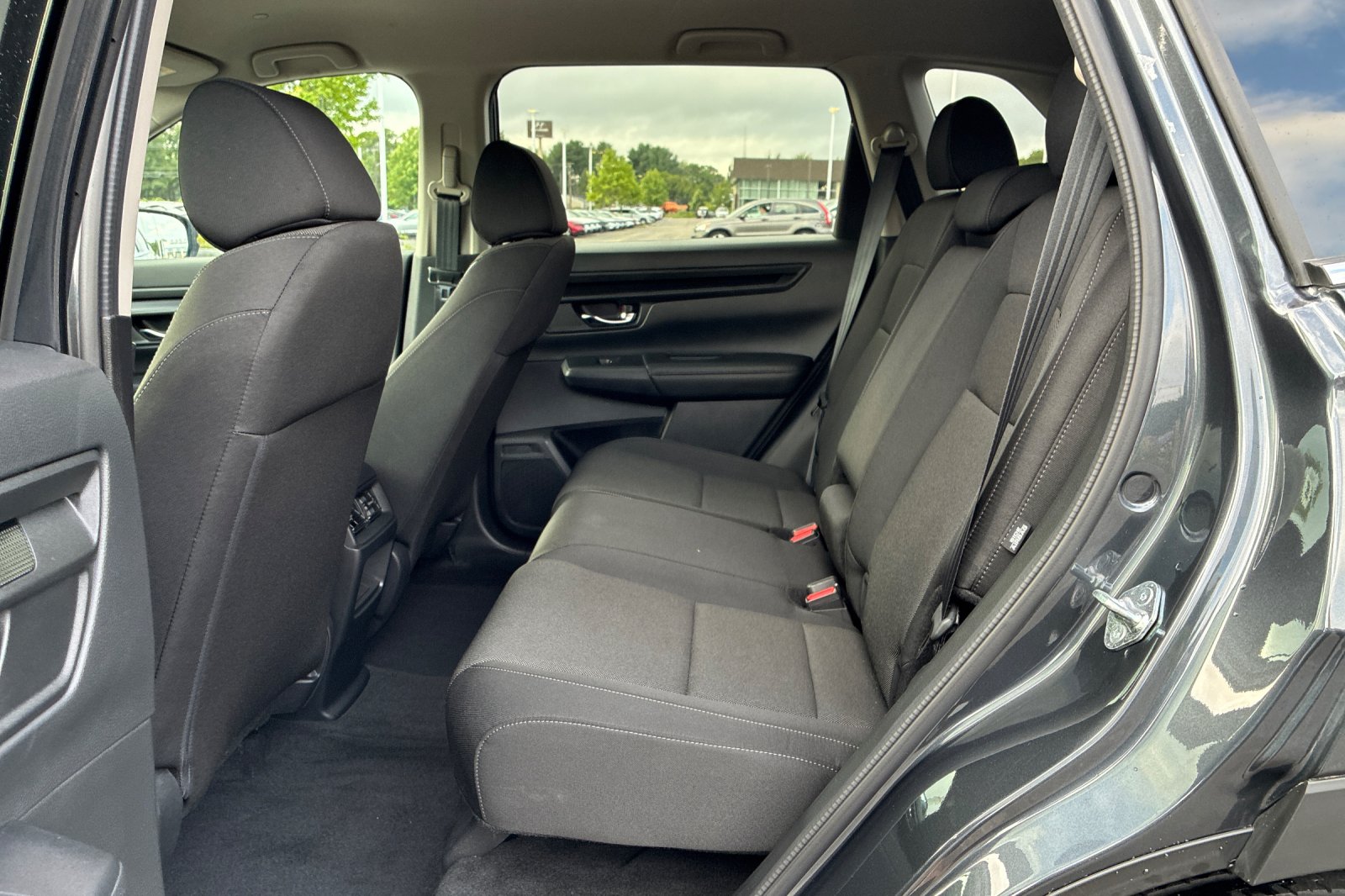 Used 2025 Meteorite Gray Metallic Honda LX image 13