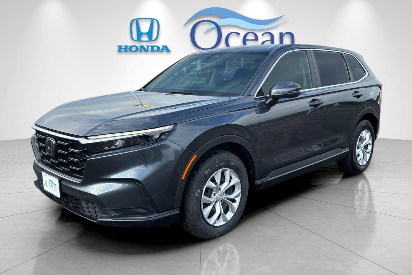 Used 2025 Meteorite Gray Metallic Honda LX image 5