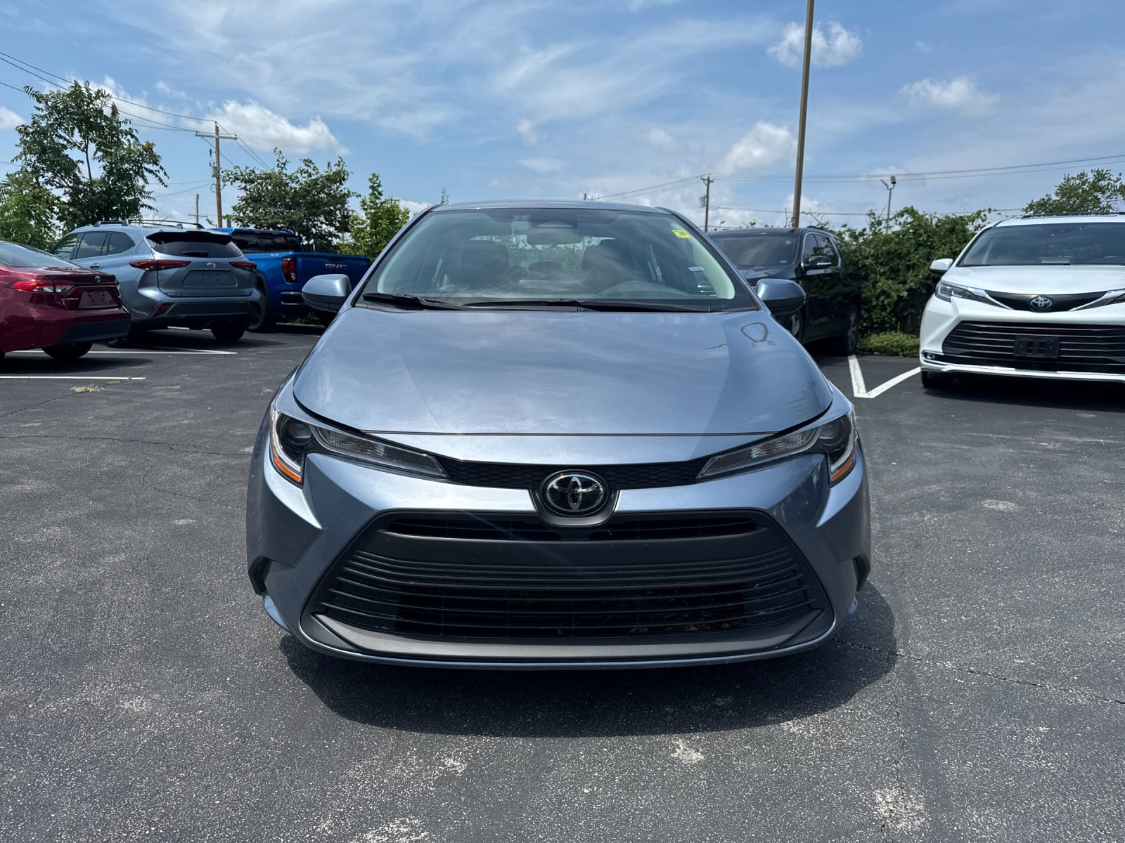 Used 2024  Toyota LE image 4