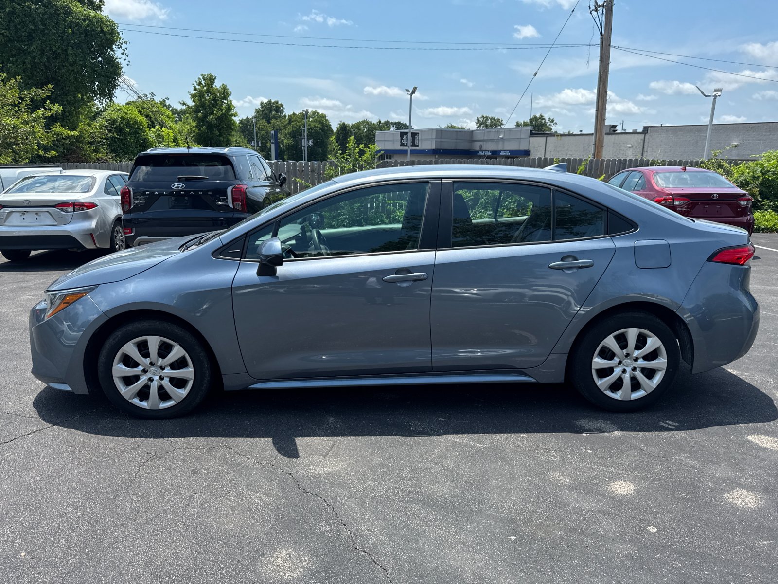 Used 2024  Toyota LE image 3