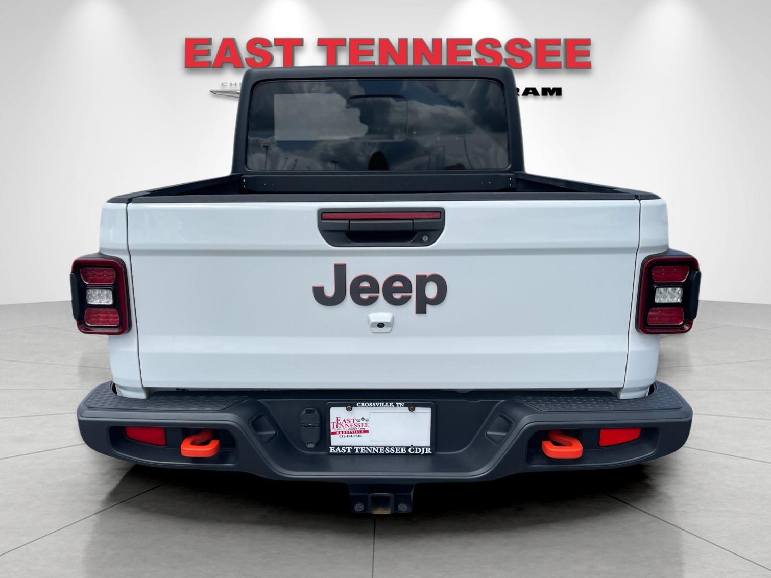 Used 2024 White Jeep Mojave image 4
