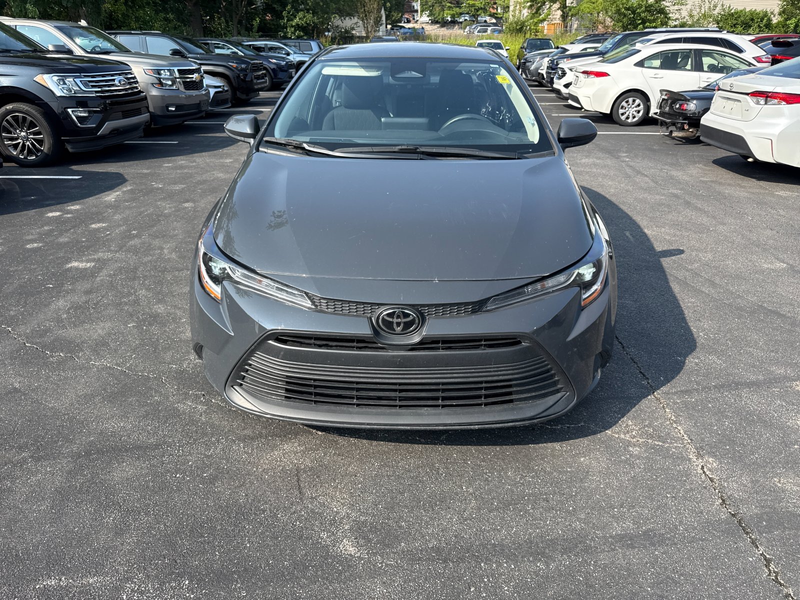 Used 2025  Toyota LE image 4