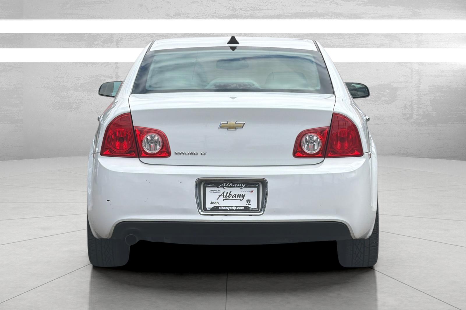 Used 2012 White Chevrolet LT image 6