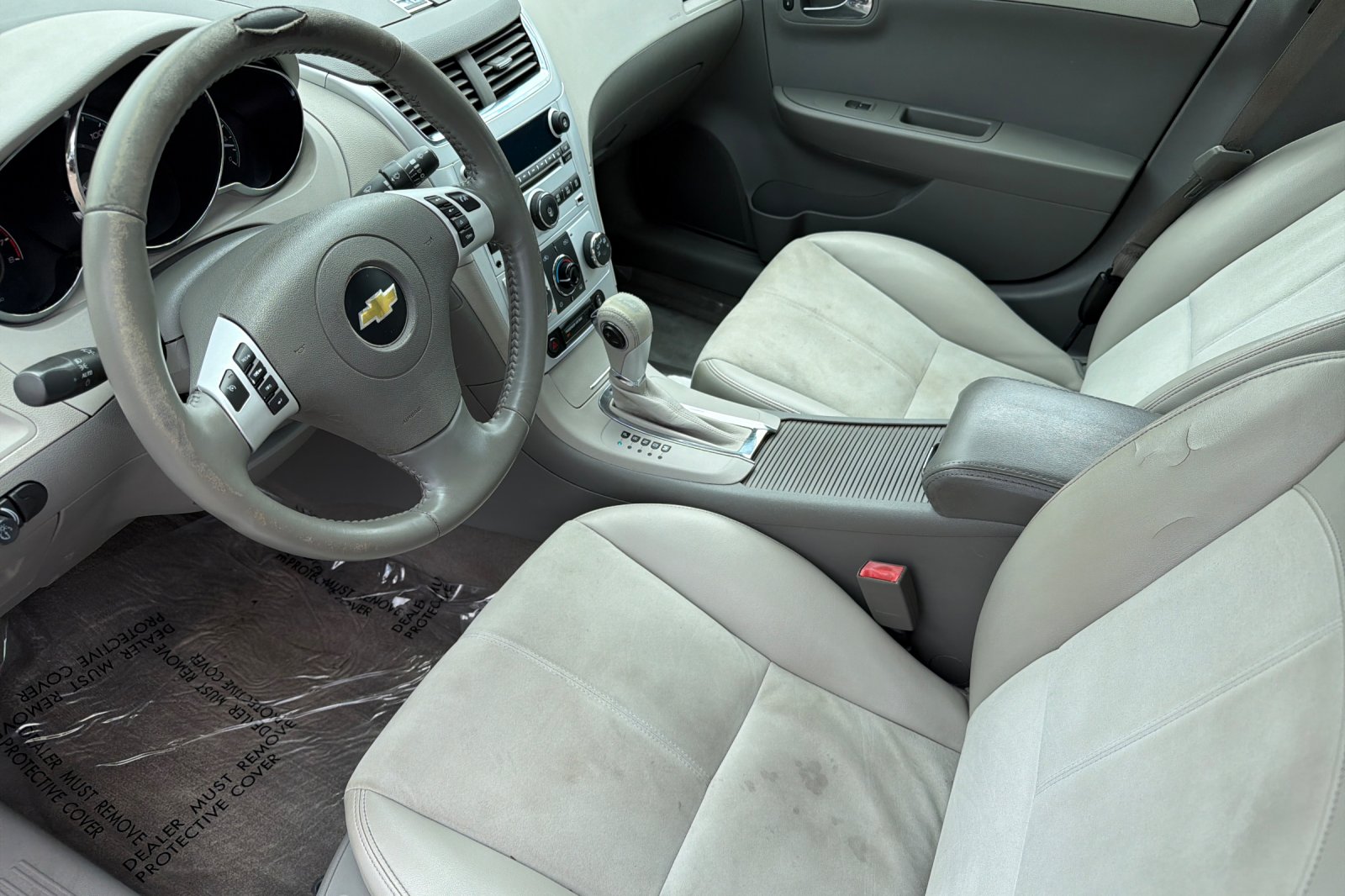 Used 2012 White Chevrolet LT image 8