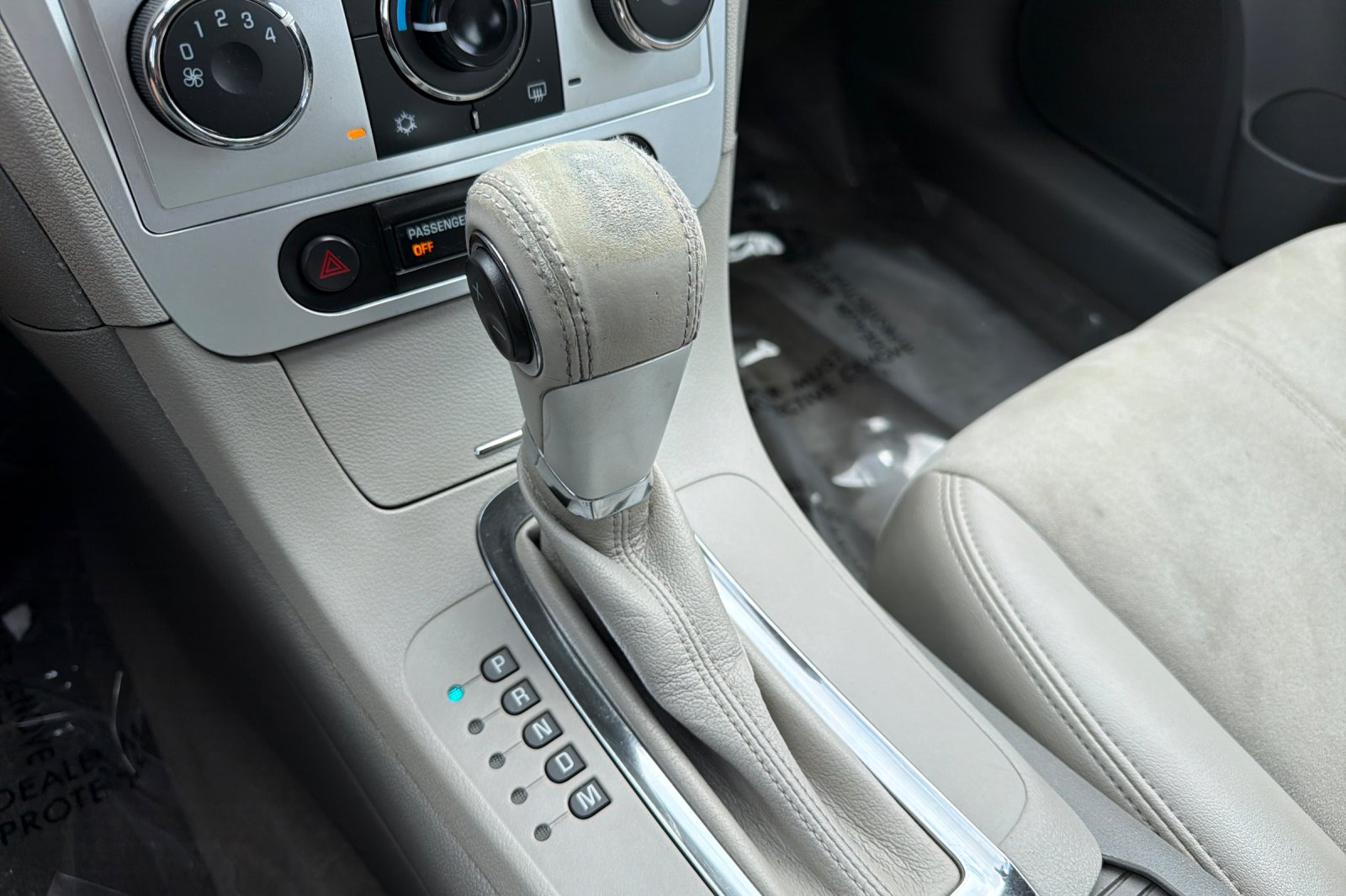 Used 2012 White Chevrolet LT image 17