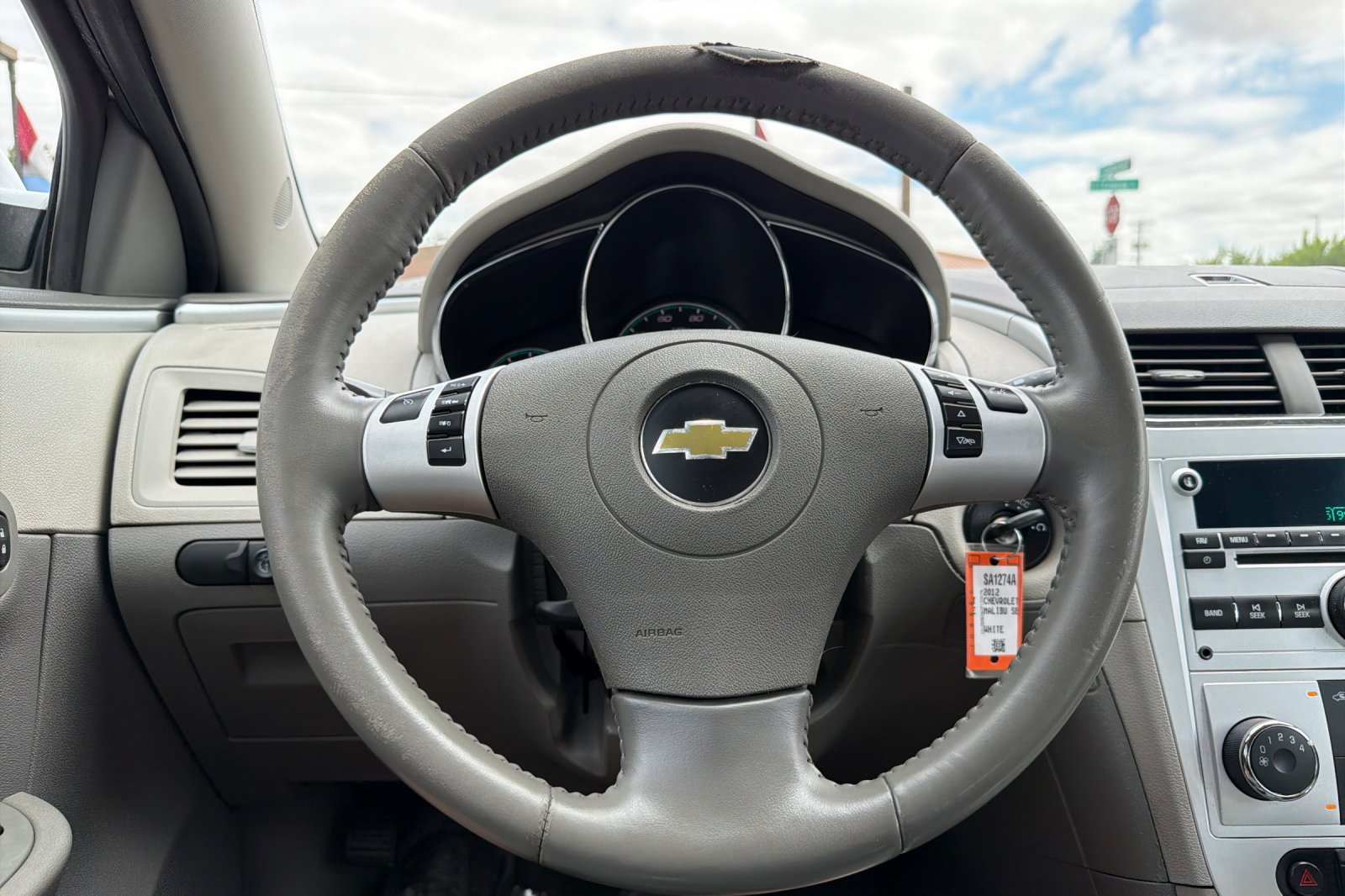 Used 2012 White Chevrolet LT image 19
